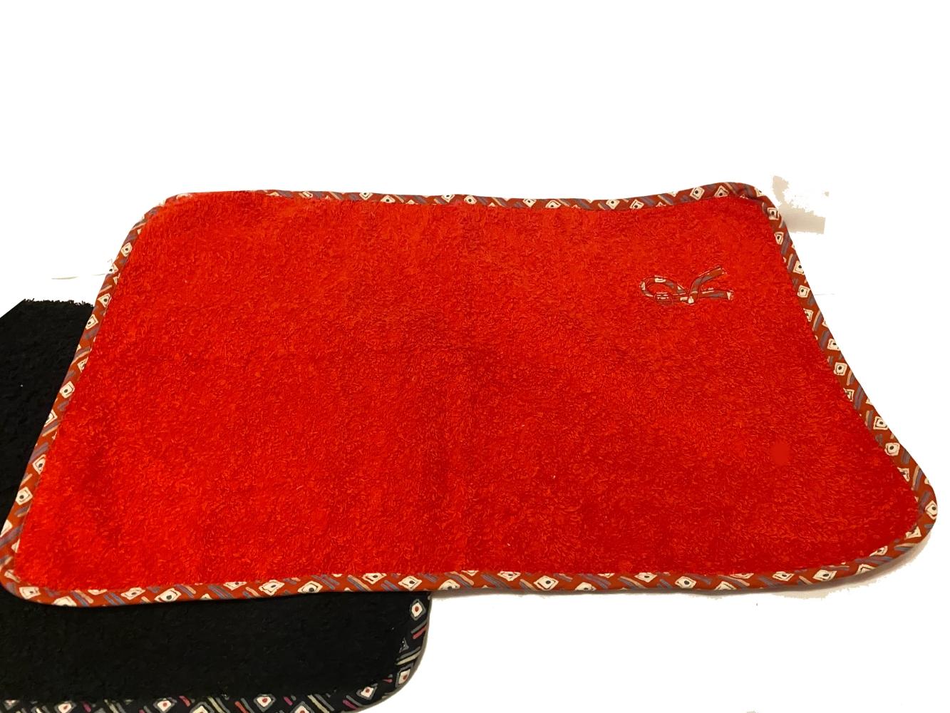 Rosso Set di asciugamani anni '80 di Roberta Di Camerino in vendita