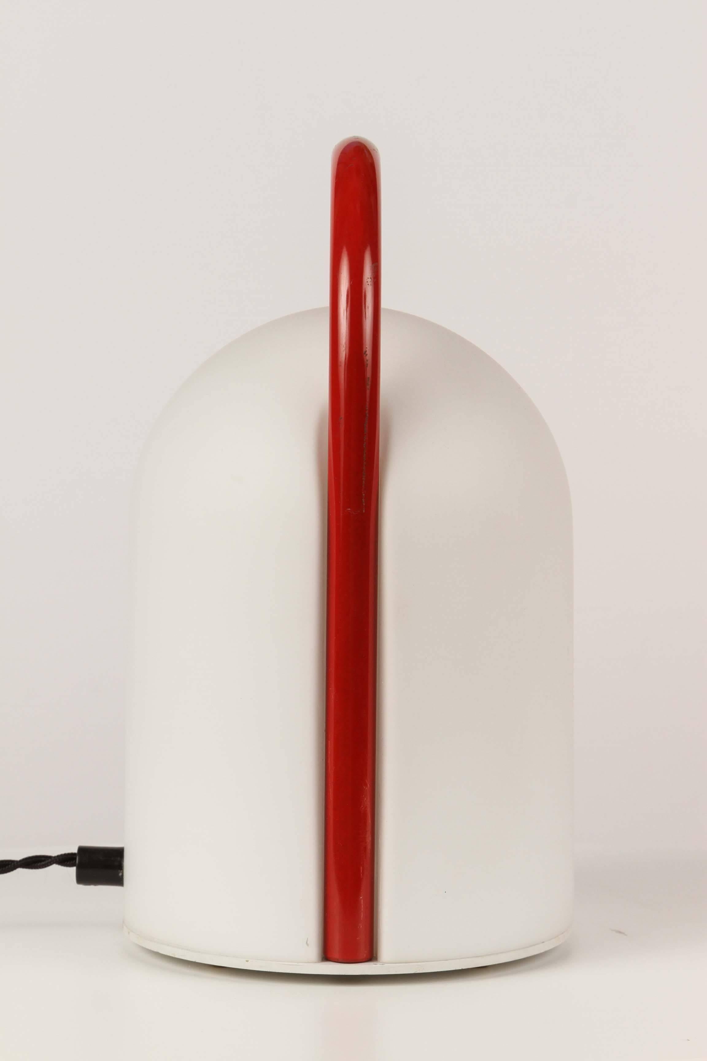 1980er Romolo Lanciani 'Tender'-Tischlampe aus Glas für Tronconi in Rot im Angebot 1