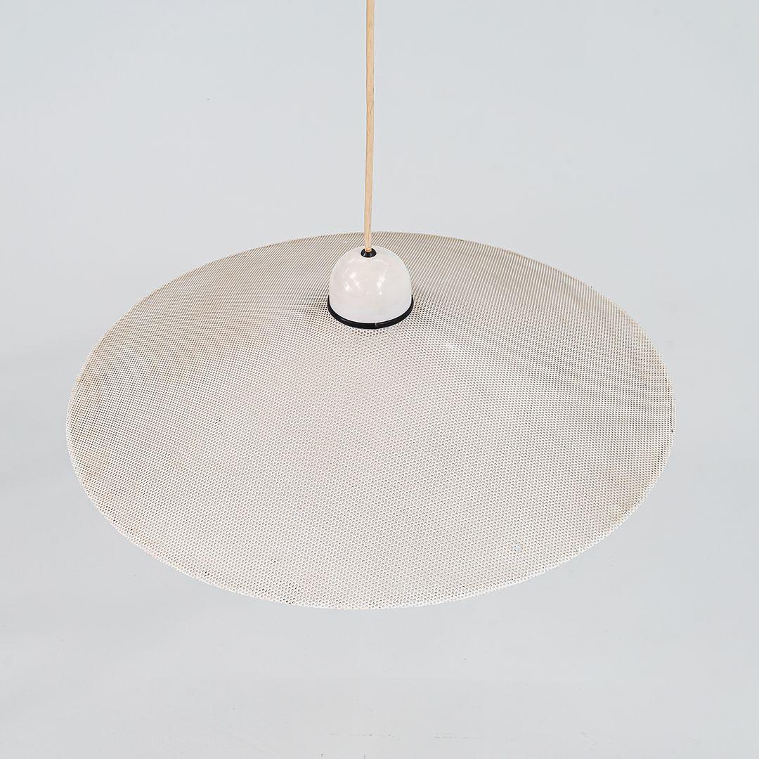 Moderno Lampada a sospensione in metallo traforato degli anni '80 di Ron Rezek Lighting, in bianco in vendita