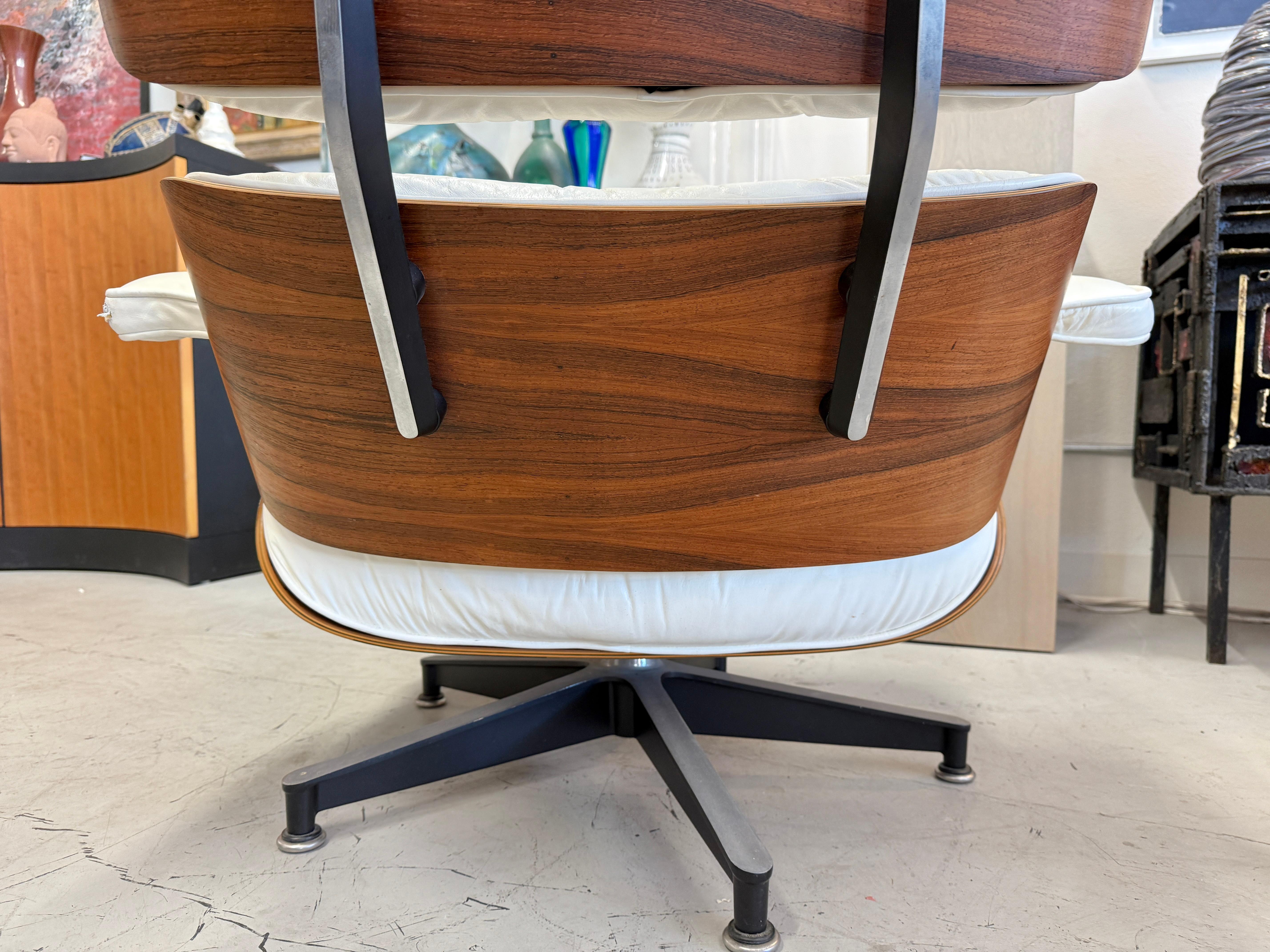 Herman Miller Eames Lounge Chairs aus Palisanderholz und weißem Leder aus den 1980er Jahren im Angebot 5