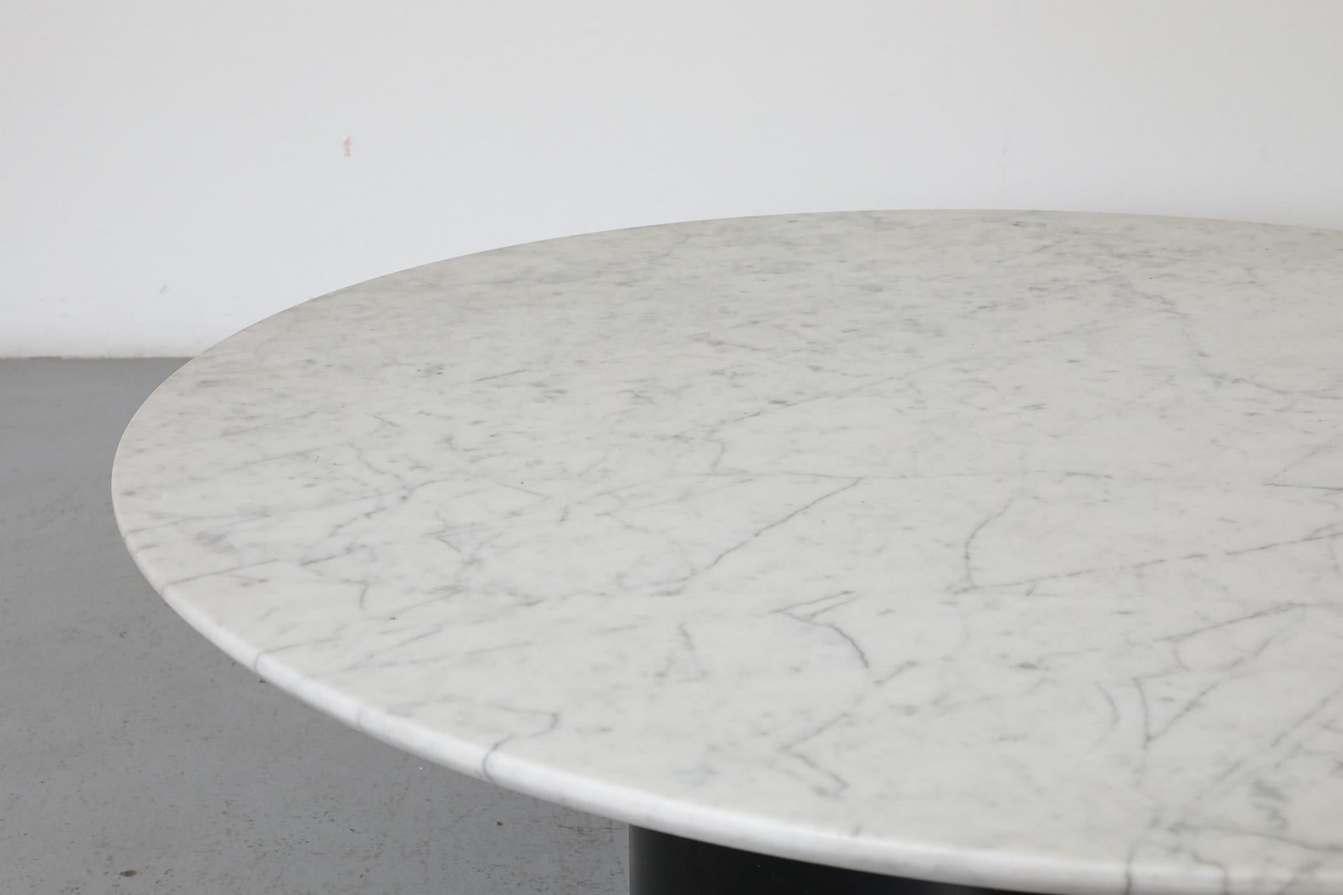 1980s Round Metaform Marble Top Coffee Table with Wide Black Enameled Drum Base For Sale 11