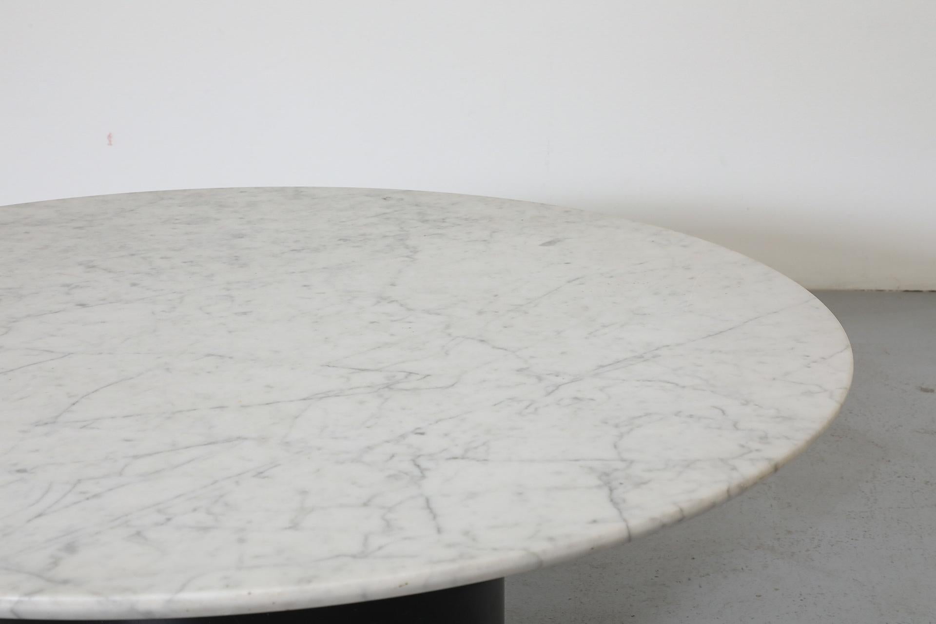 1980s Round Metaform Marble Top Coffee Table with Wide Black Enameled Drum Base For Sale 12