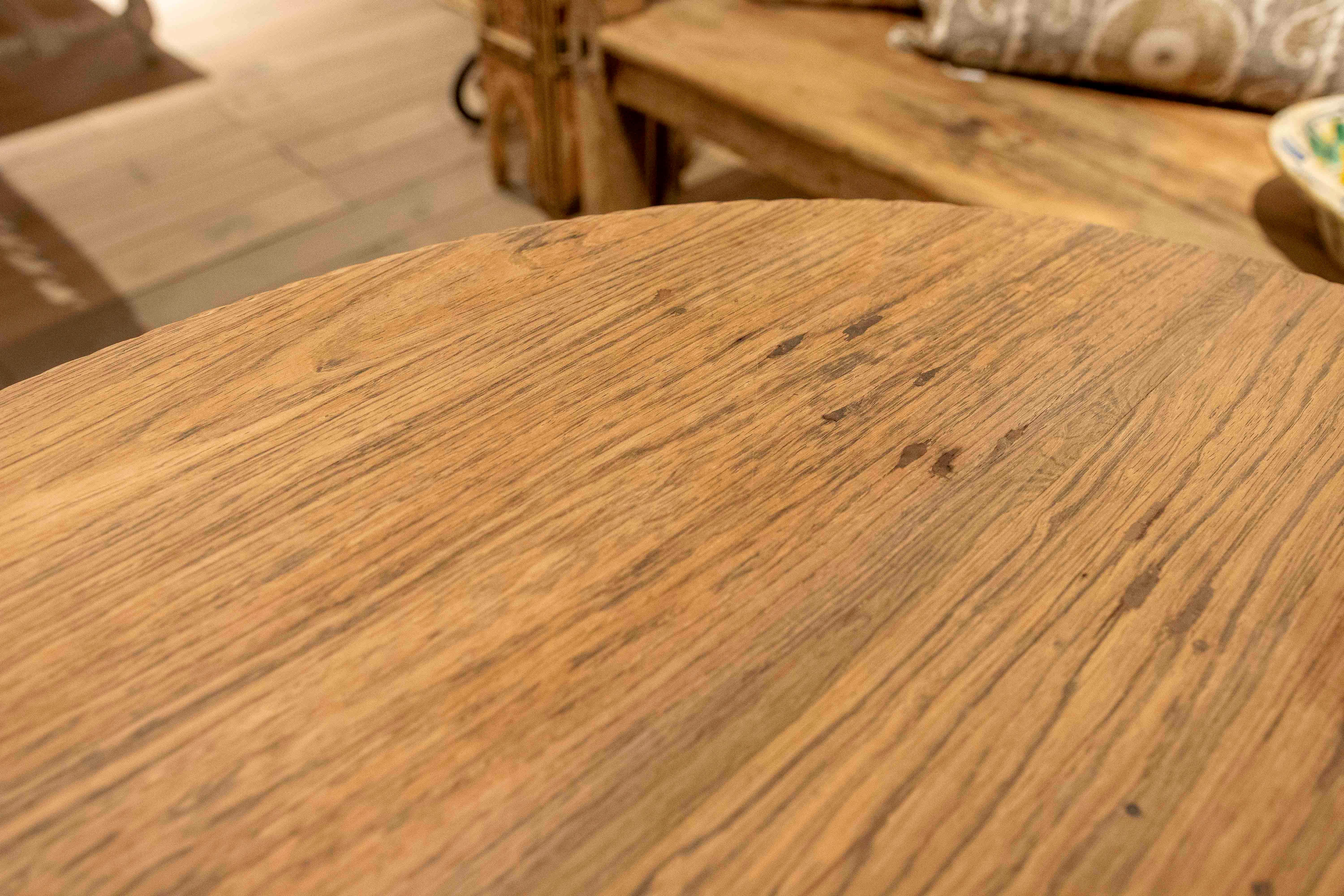 1980s Round Table with Turned Wooden Base and Top in its Natural Color For Sale 6