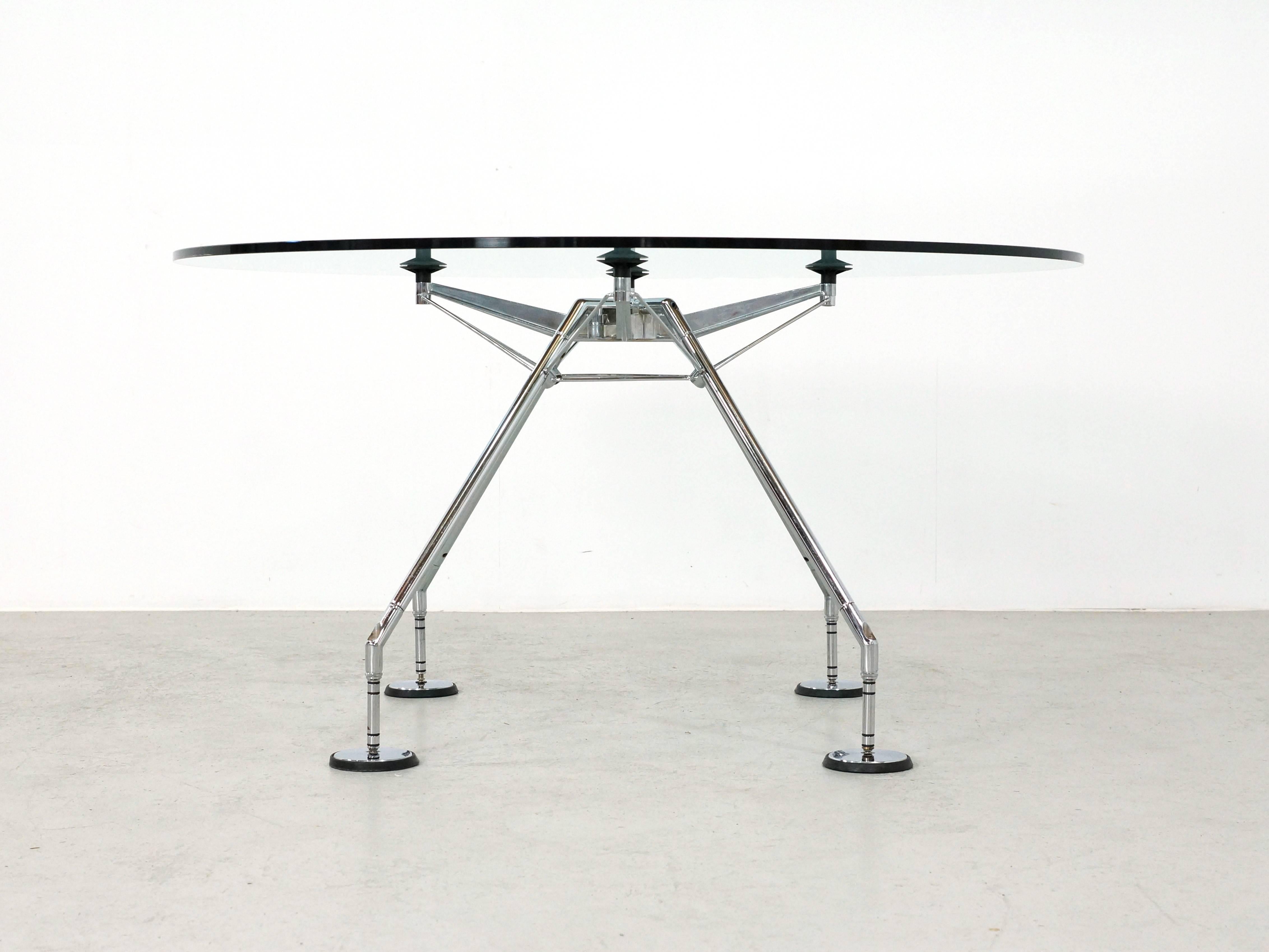 Mid-Century Modern 1980s Round Tecno Nomos Table by Sir Norman Foster