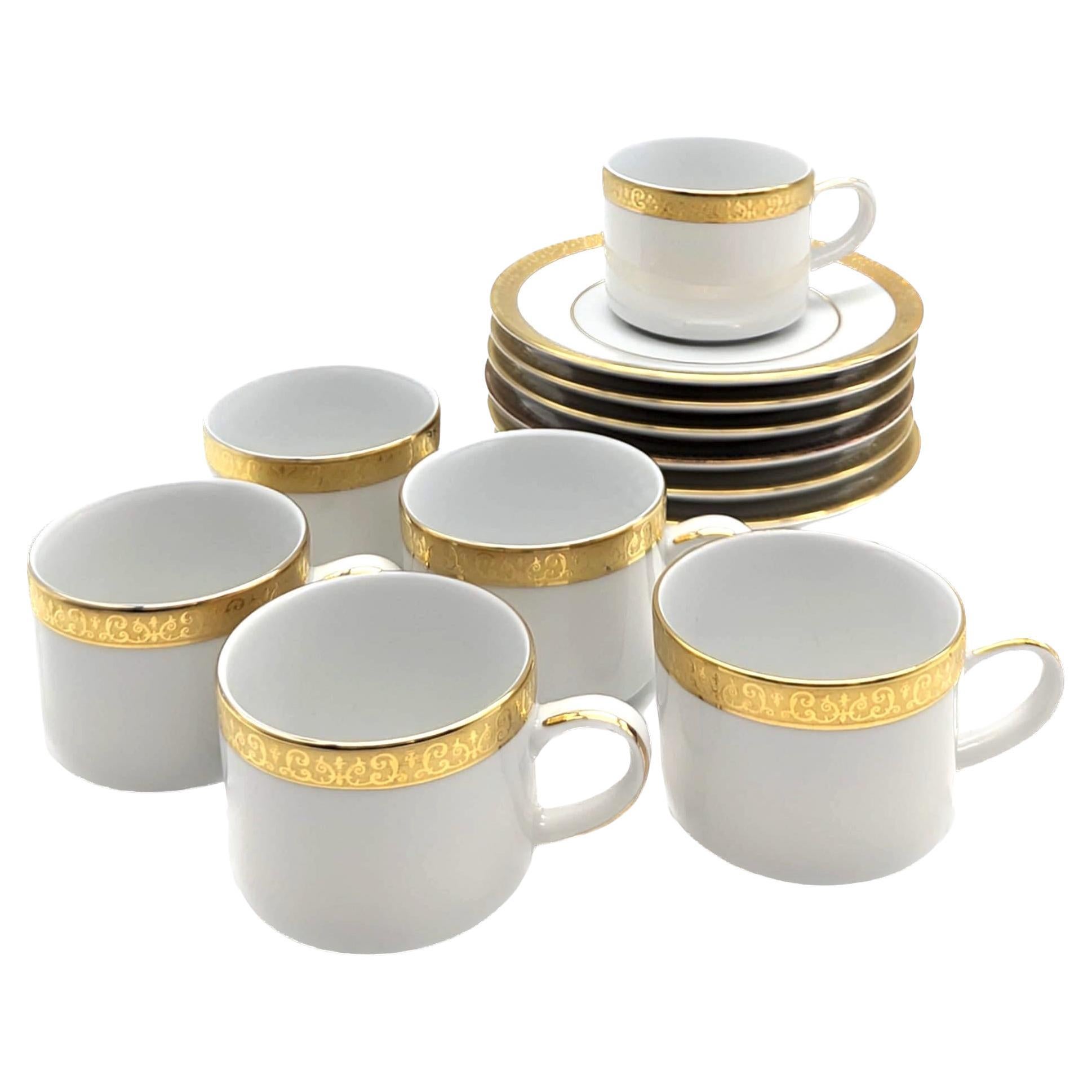 1980er Royal Gallery Gold Buffet Tassen und Untertassen, Satz von 6 (12 Pieces) im Angebot