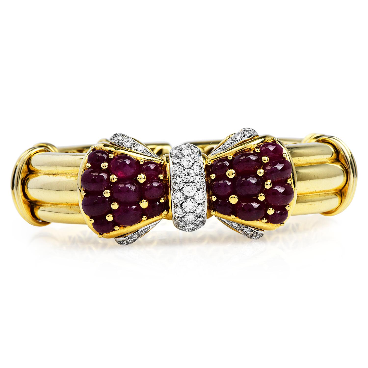 Bracelet à boucle en or 18K avec rubis et diamants des années 1980 Pour femmes en vente