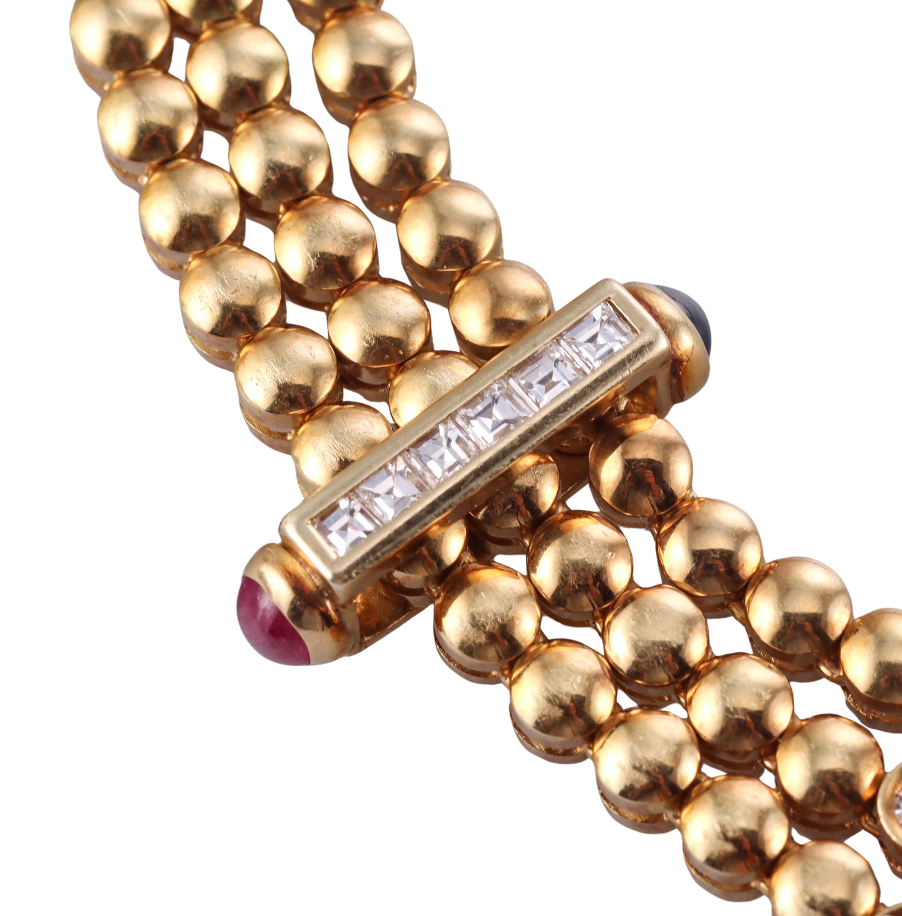 Collier en or, rubis, émeraude, saphir et diamant des années 1980 Excellent état - En vente à New York, NY