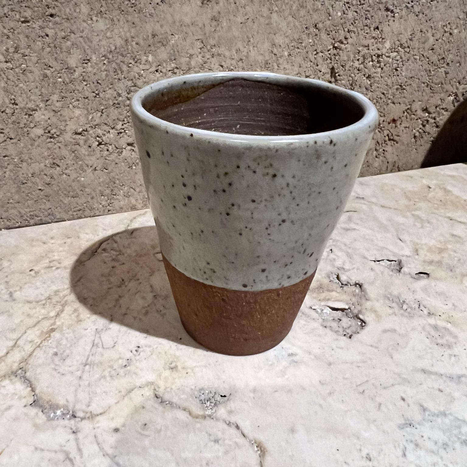 Mid-Century moderno Tazza da sake in ceramica Ryoko degli anni '80 Japanese Studio A in vendita
