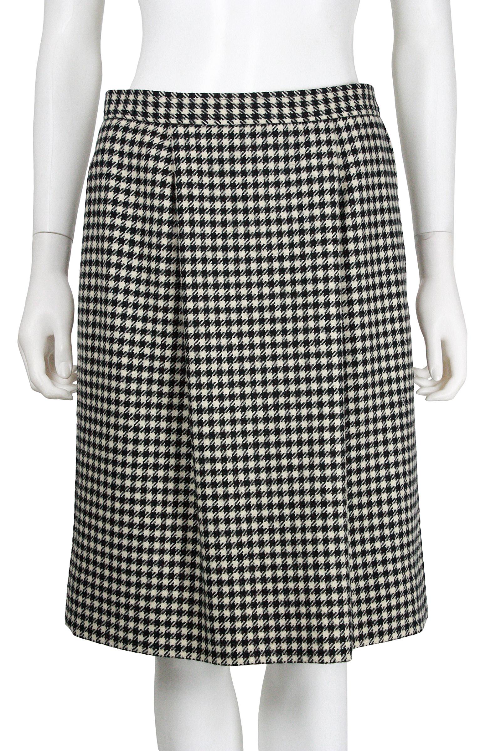 1980s Saint Laurent Rive Gauche Houndstooth Skirt Suit In Good Condition For Sale In Los Angeles, CA