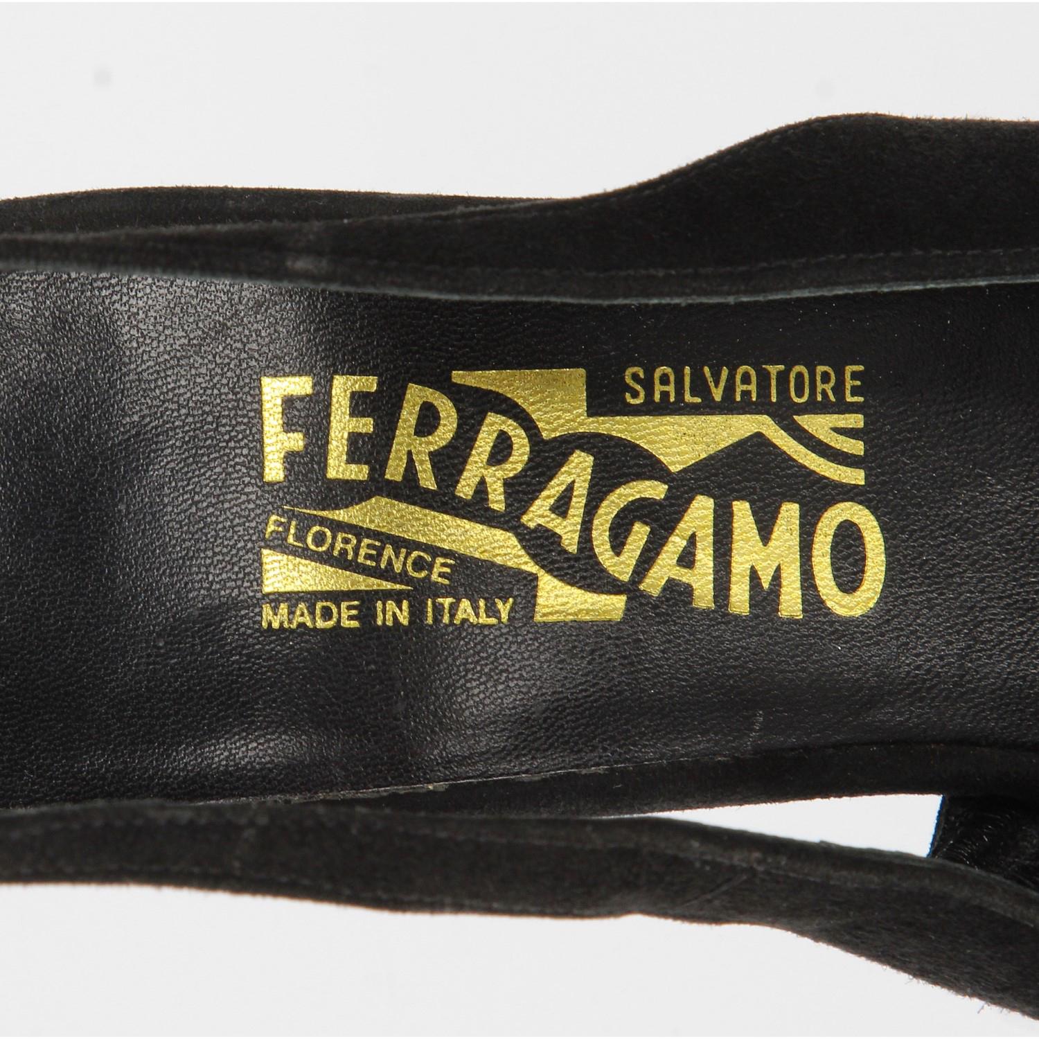 Women's 1980s Salvatore Ferragamo Black Suede Vintage Pumps