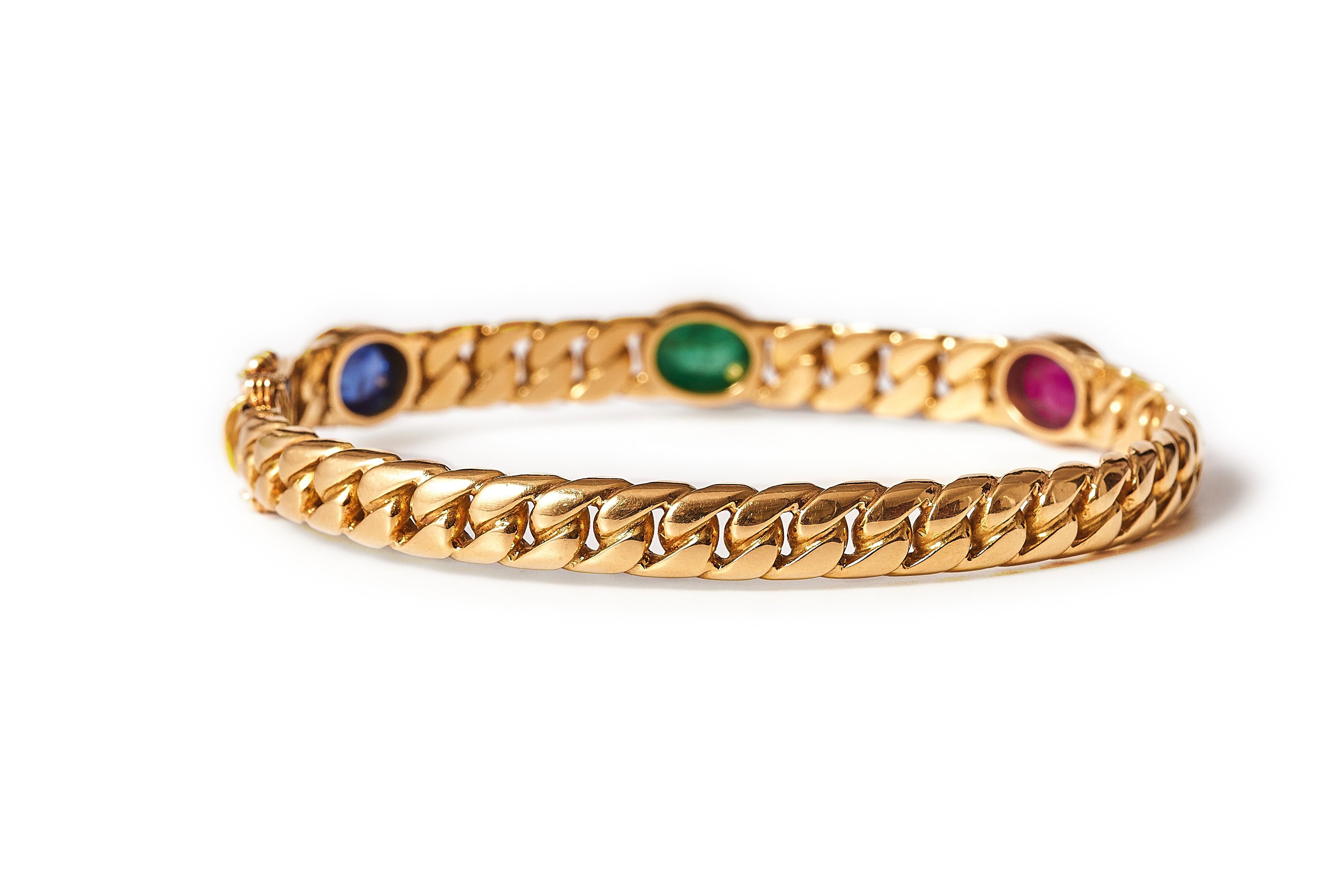1980s Sapphire, Emerald and Ruby 18kt Curb Link Bangle In Good Condition For Sale In Malmö, Skåne län