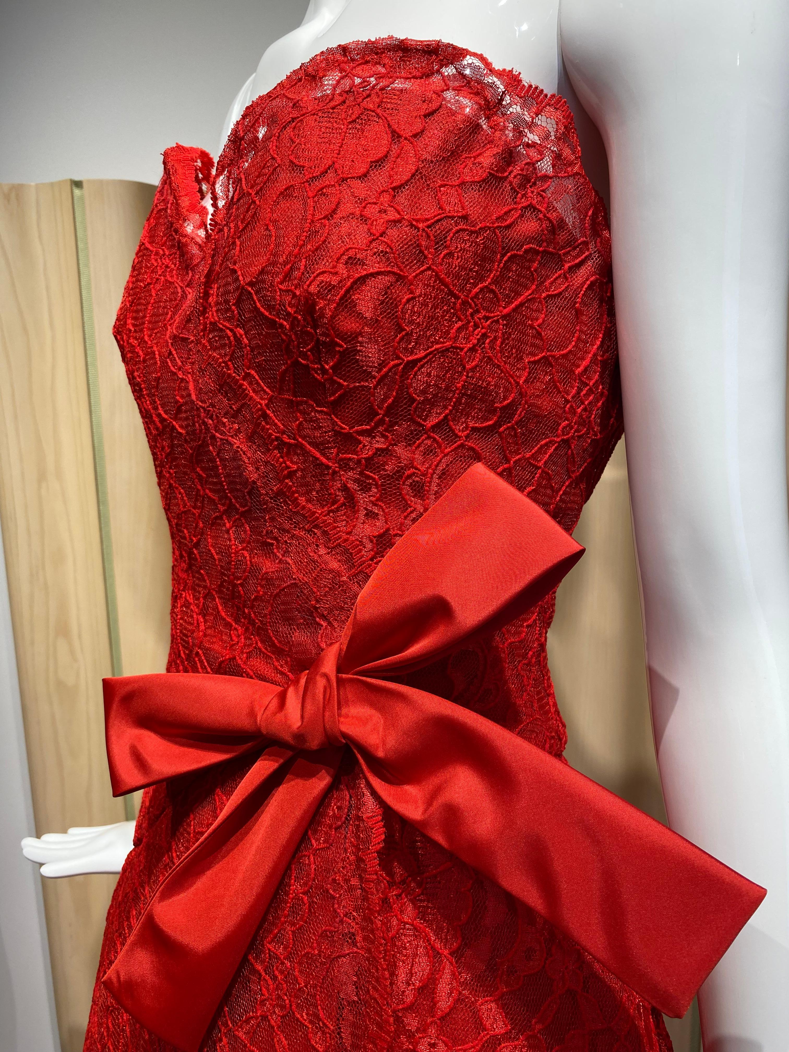 1980s SCAASI Red Strapless Lace Gown With Shawl For Sale 4