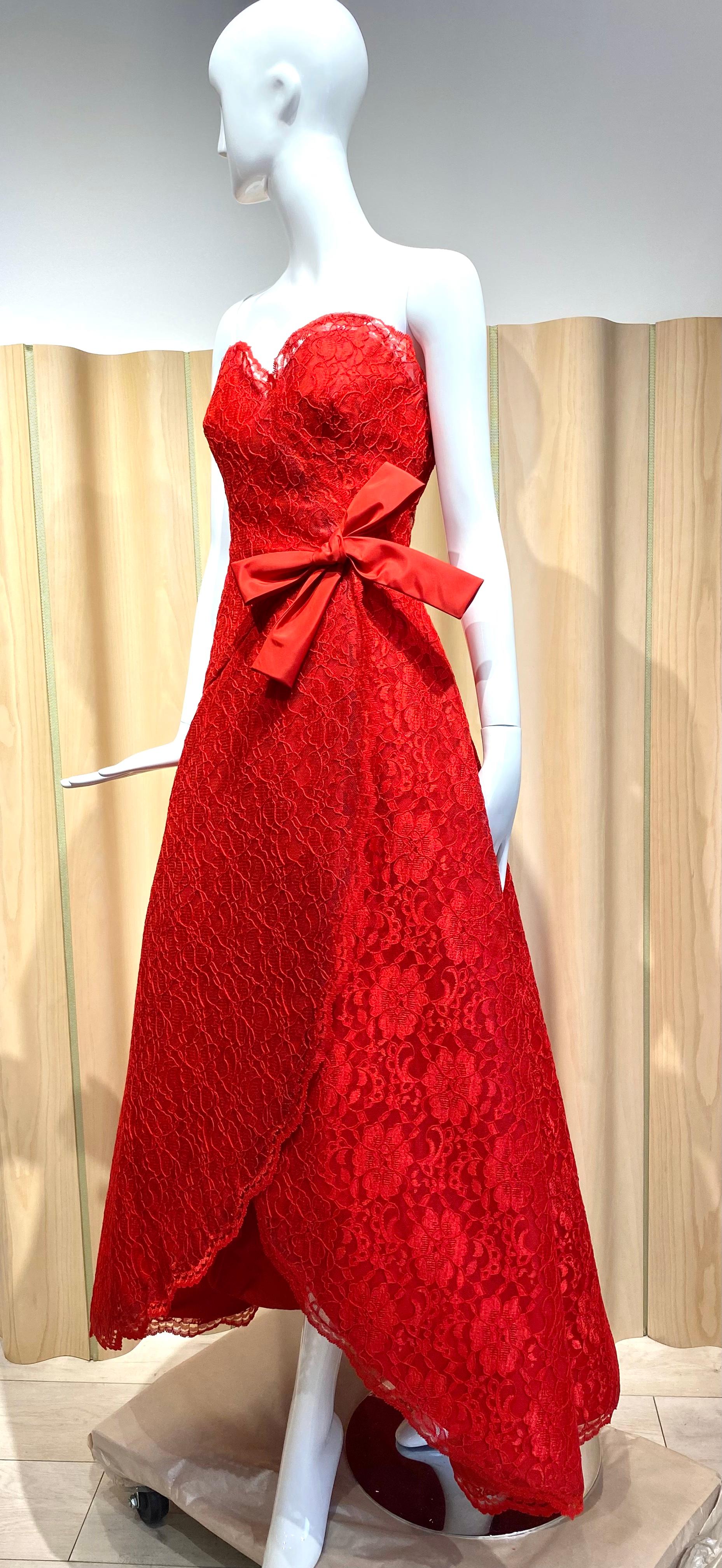 1980s SCAASI Red Strapless Lace Gown With Shawl For Sale 5