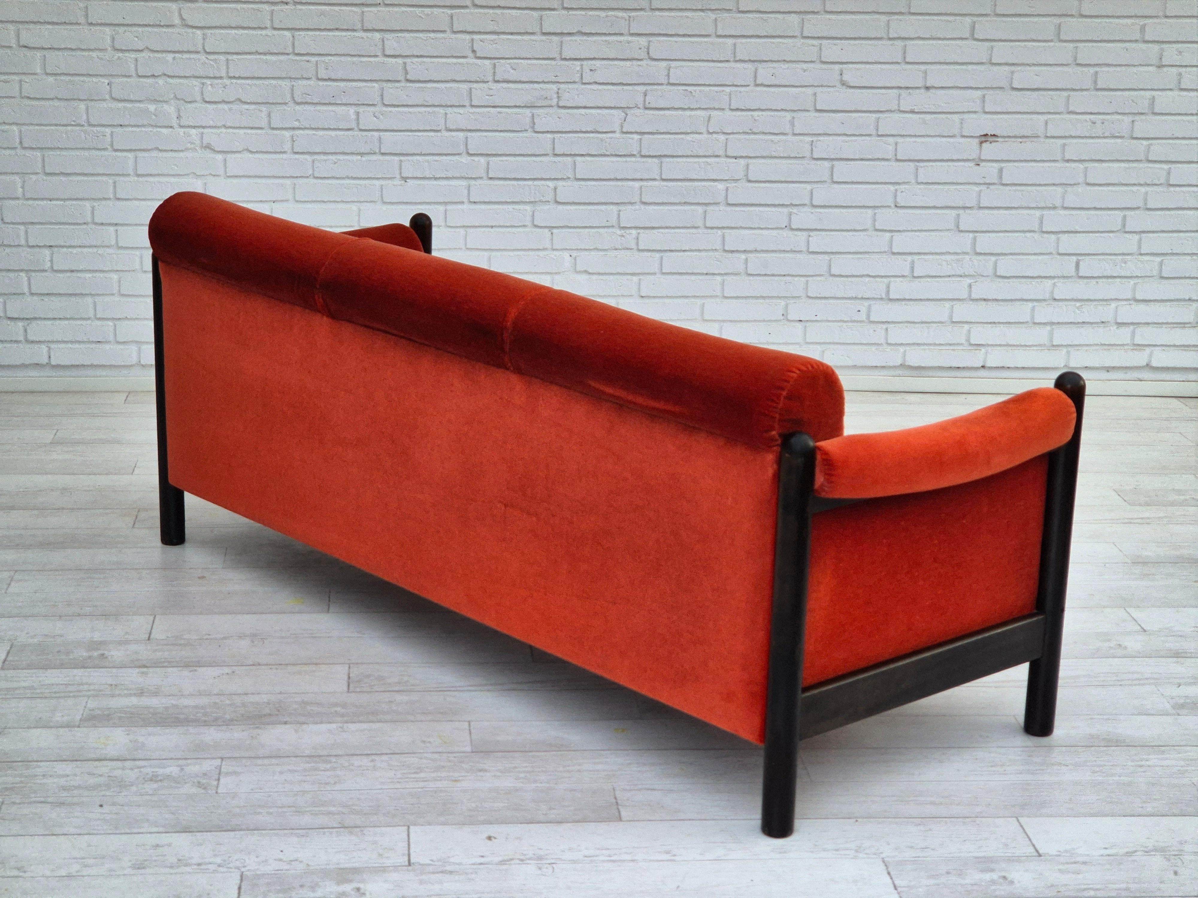 1980s, Scandinavian 3 seater sofa, original very good condition, velour, oak. For Sale 1