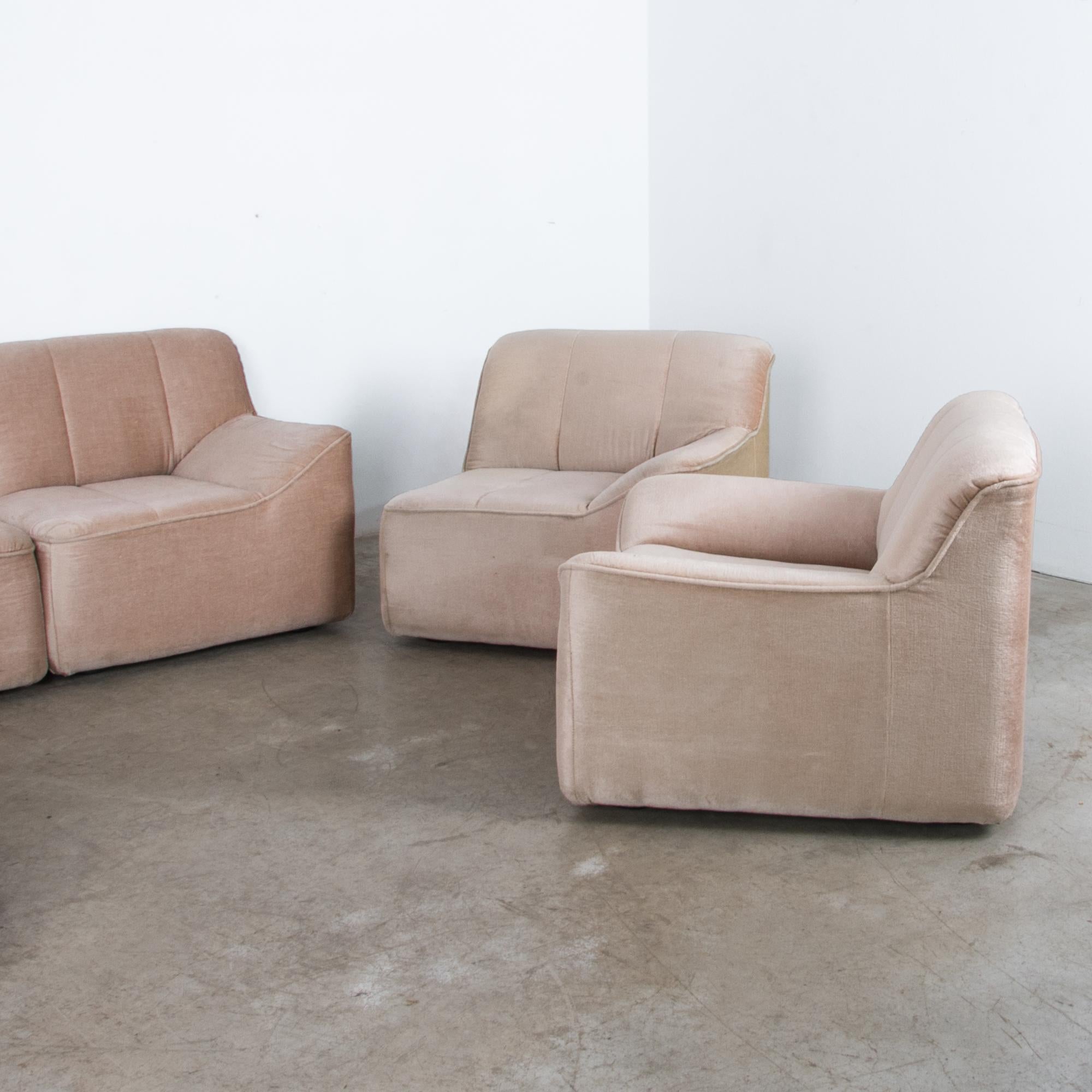 1980s Scandinavian Upholstered Modular Sofa, Set of Six In Good Condition In High Point, NC