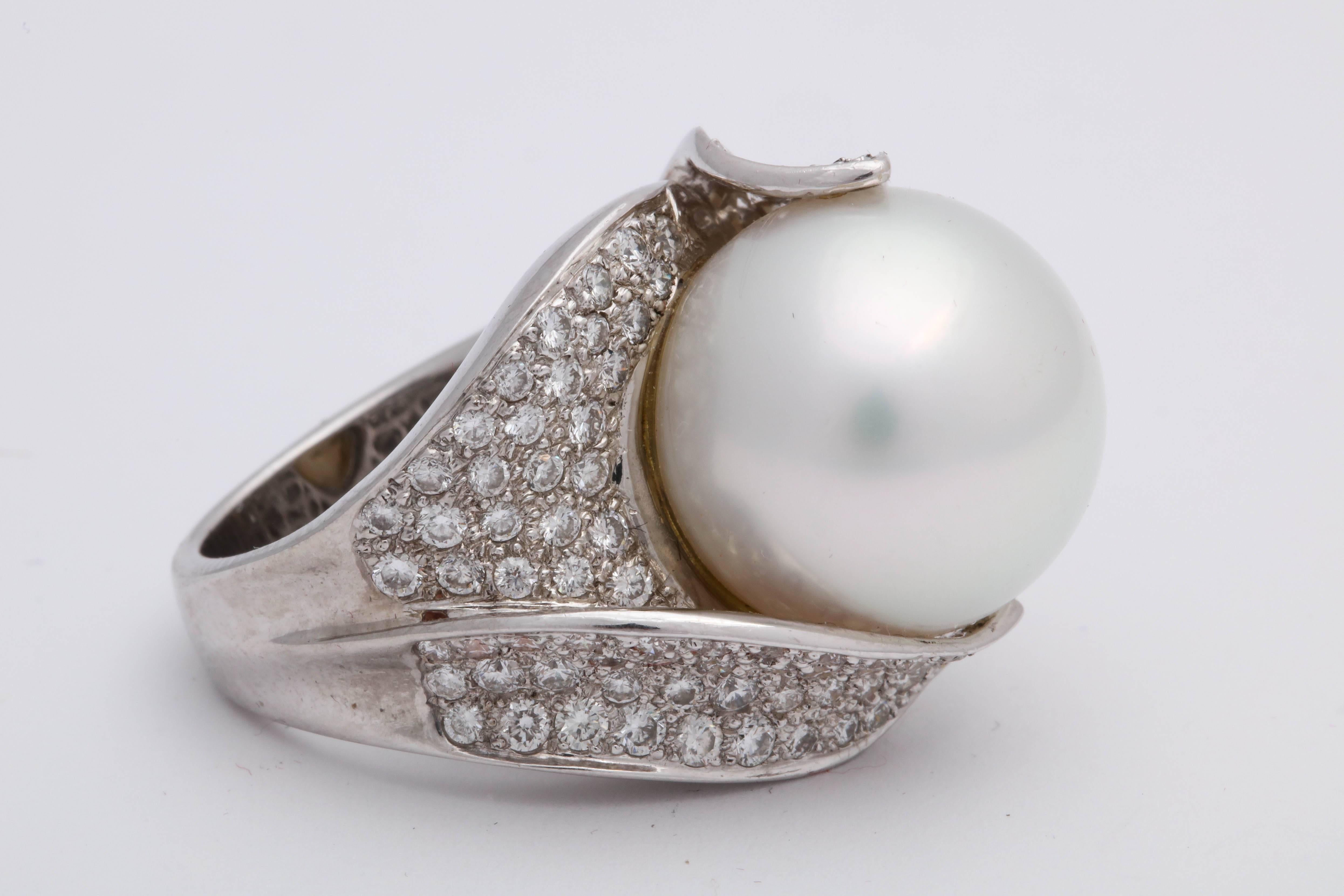 Women's 1980s Sculptural South Sea Pearl with Diamonds Large Gold Cocktail Ring For Sale