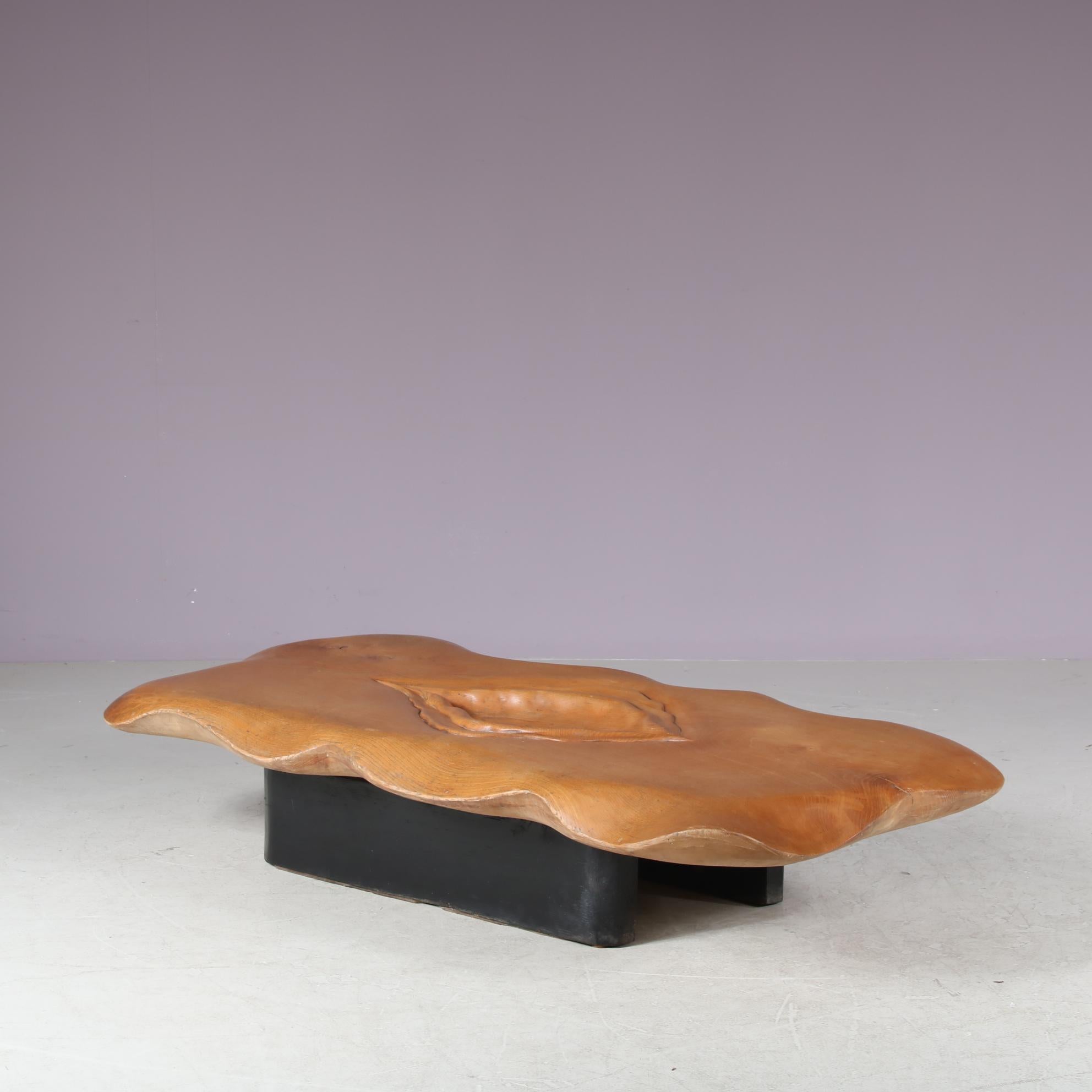 Table basse sculpturale de Gerard Ducouret, France, années 1980 Bon état - En vente à Wilnis, UT