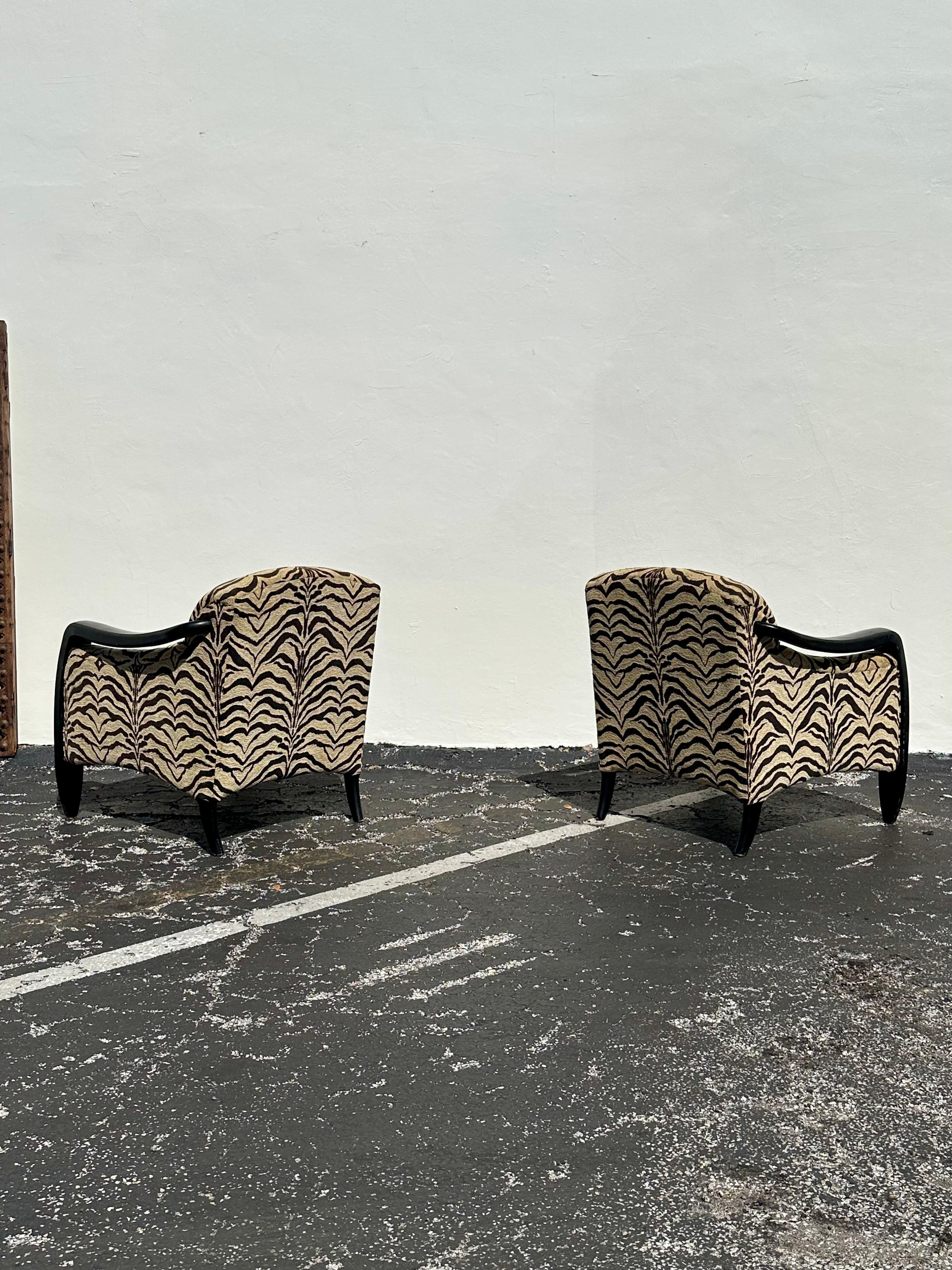 Americano Sedie scultoree degli anni '80 in legno di zebra ebanizzato marrone, set di 2 in vendita