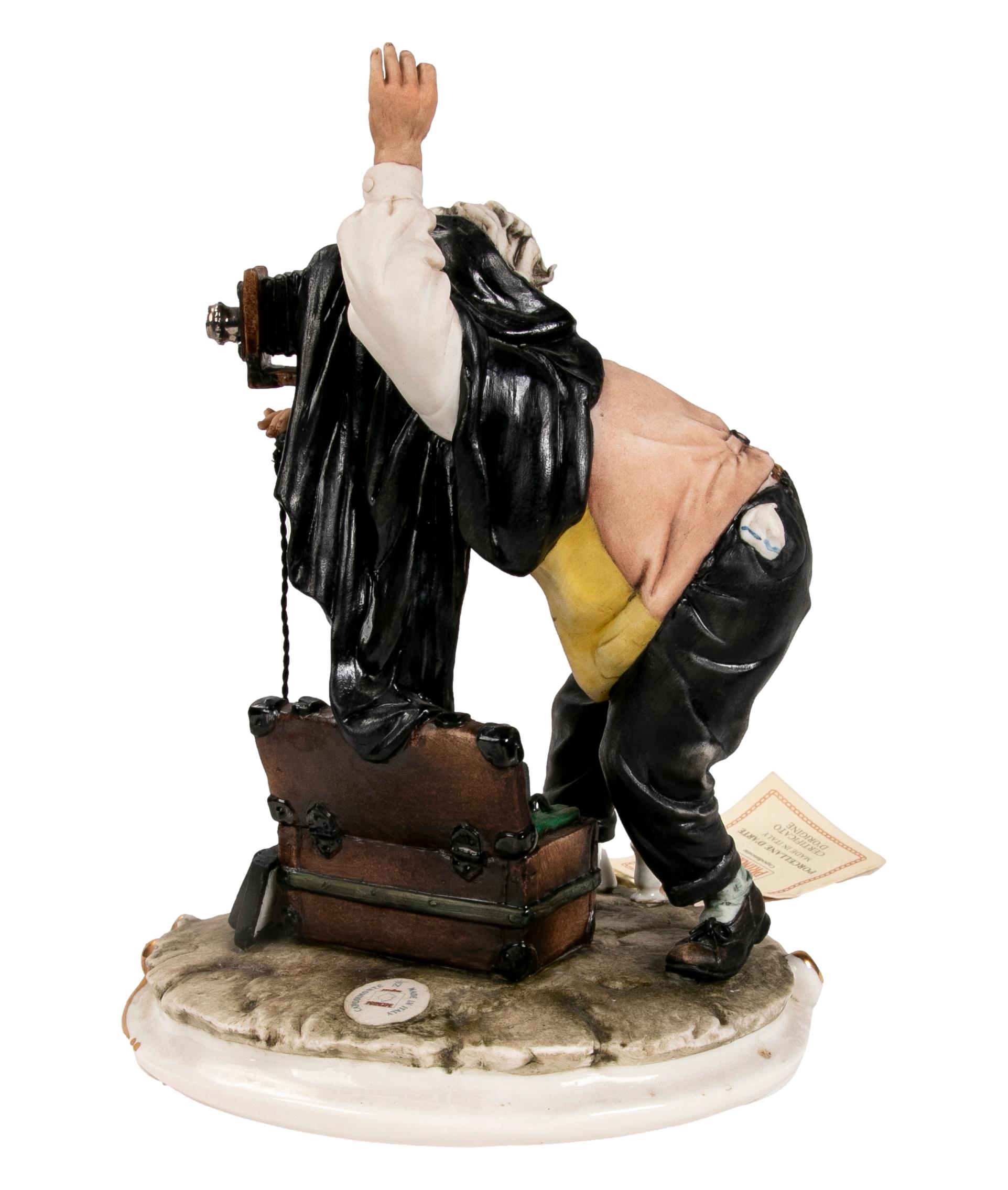 20th Century 1980s Sculpture of an Antique Photographer of The Principe de Capodimonti Factor For Sale