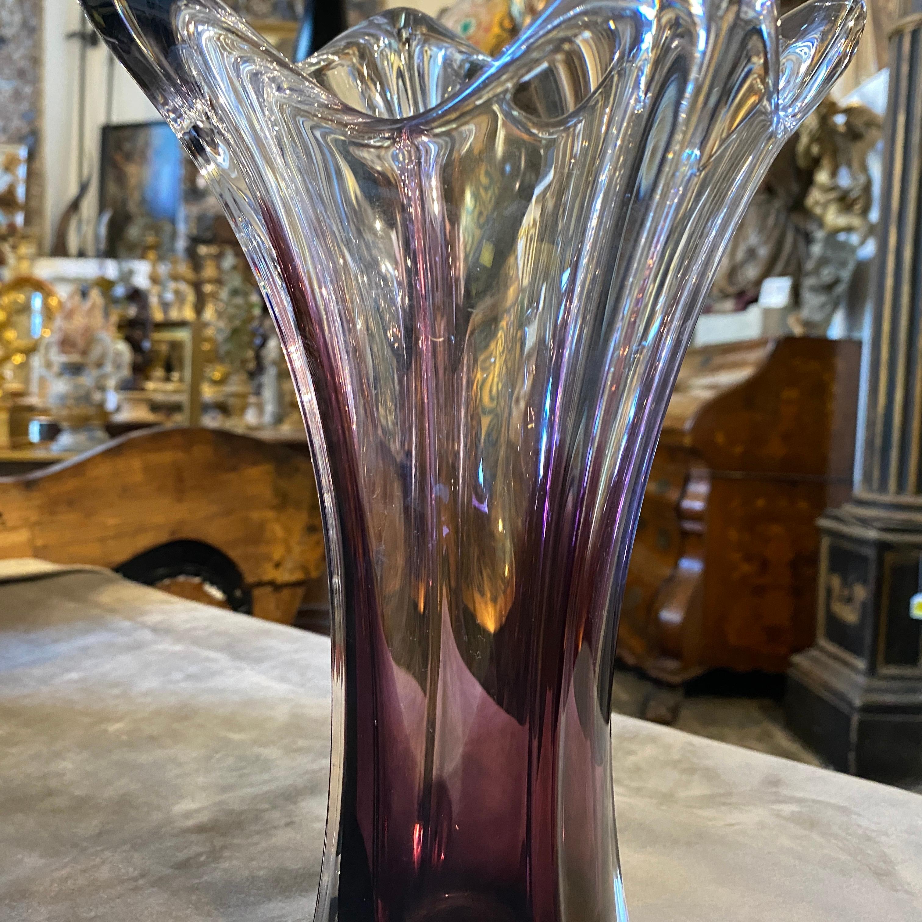 Hand-Crafted 1980s Seguso Style Modernist Purple and Clear Sommerso Murano Glass Vase For Sale