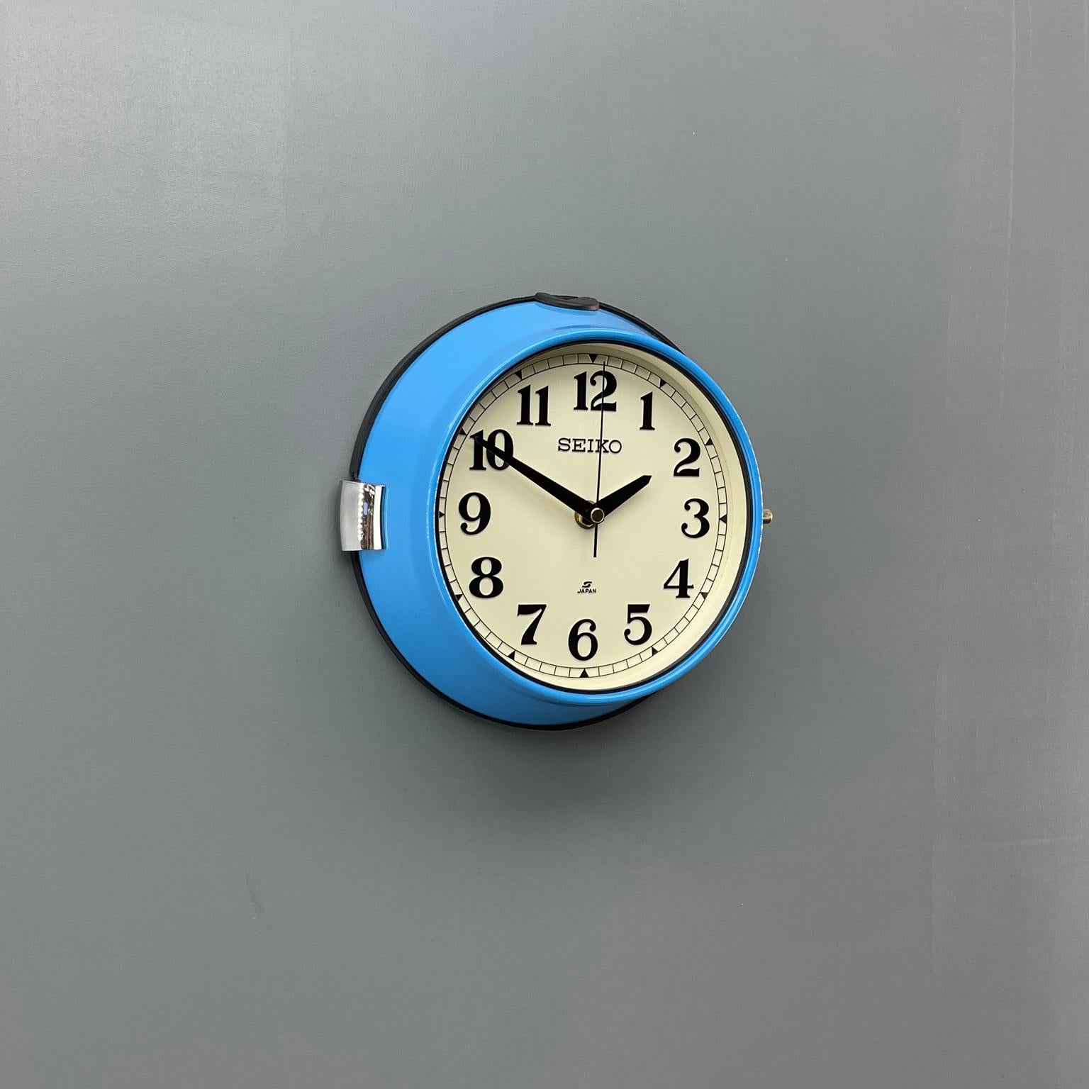 1980s Seiko Blue and White Retro Vintage Industrial Antique Steel Quartz Clock 3