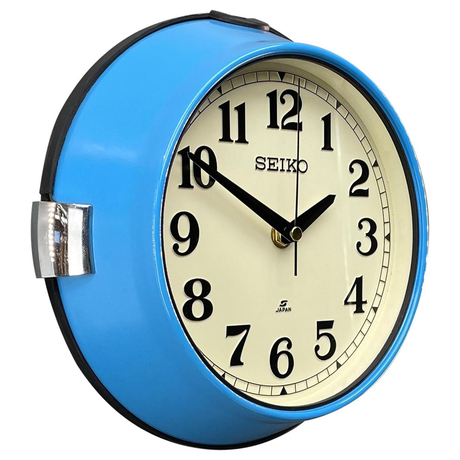 Seiko Retro Clock - 3 For Sale on 1stDibs | retro clocks for sale, seiko  wall clocks canada, vintage seiko mantel clock