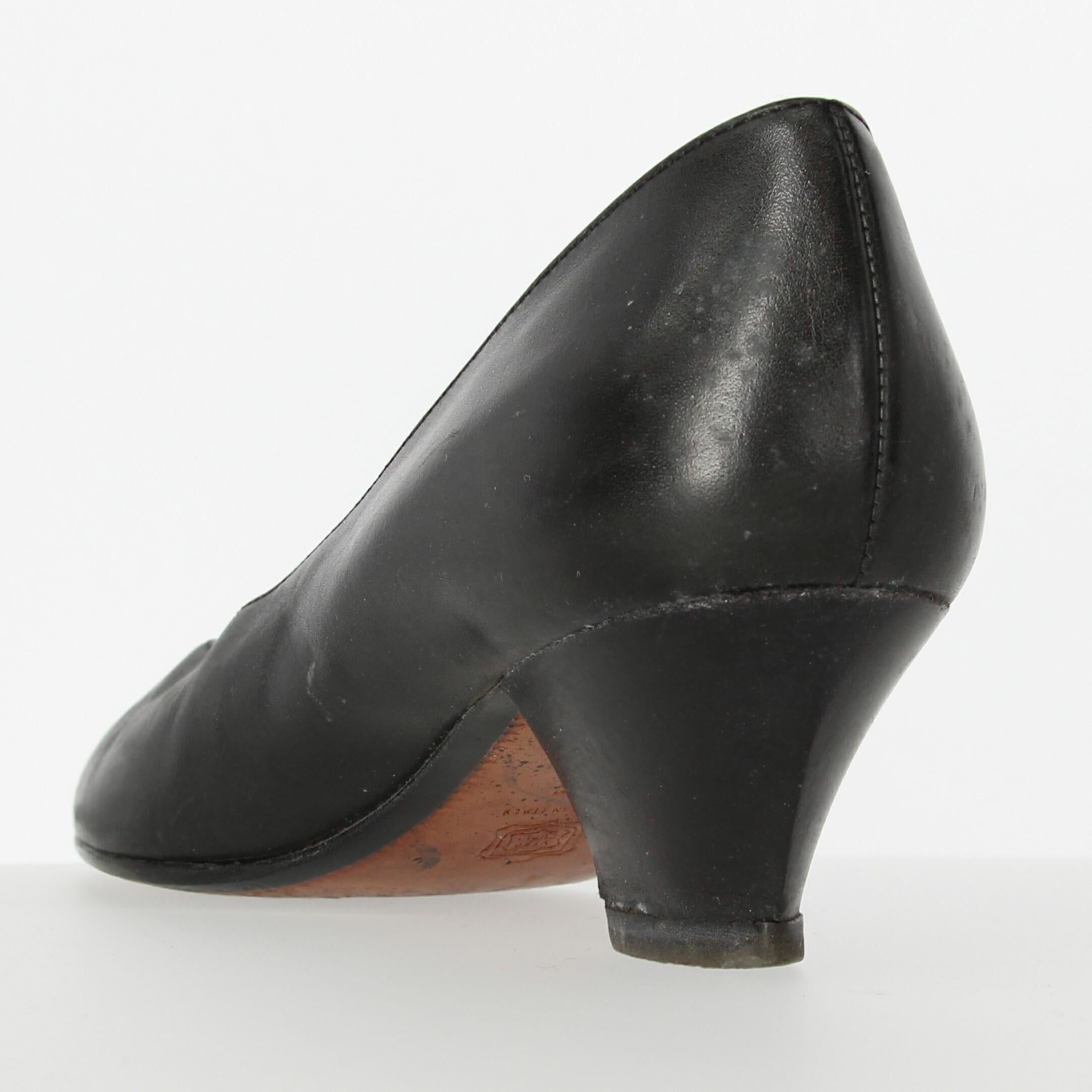 1980s Sergio Rossi Black Low-heeled Pumps For Sale 3