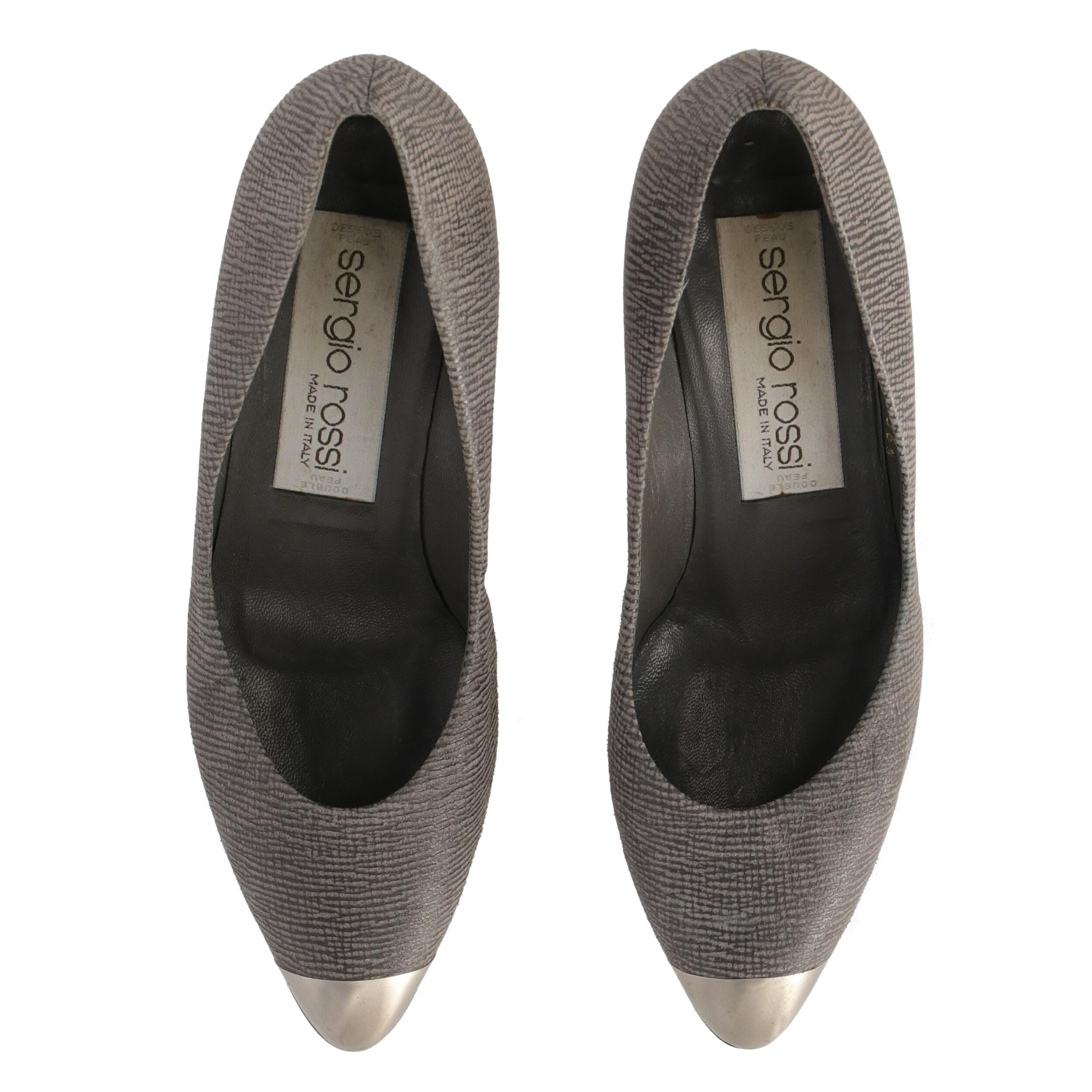 1980s Sergio Rossi Grey Low-heeled Pumps For Sale 1
