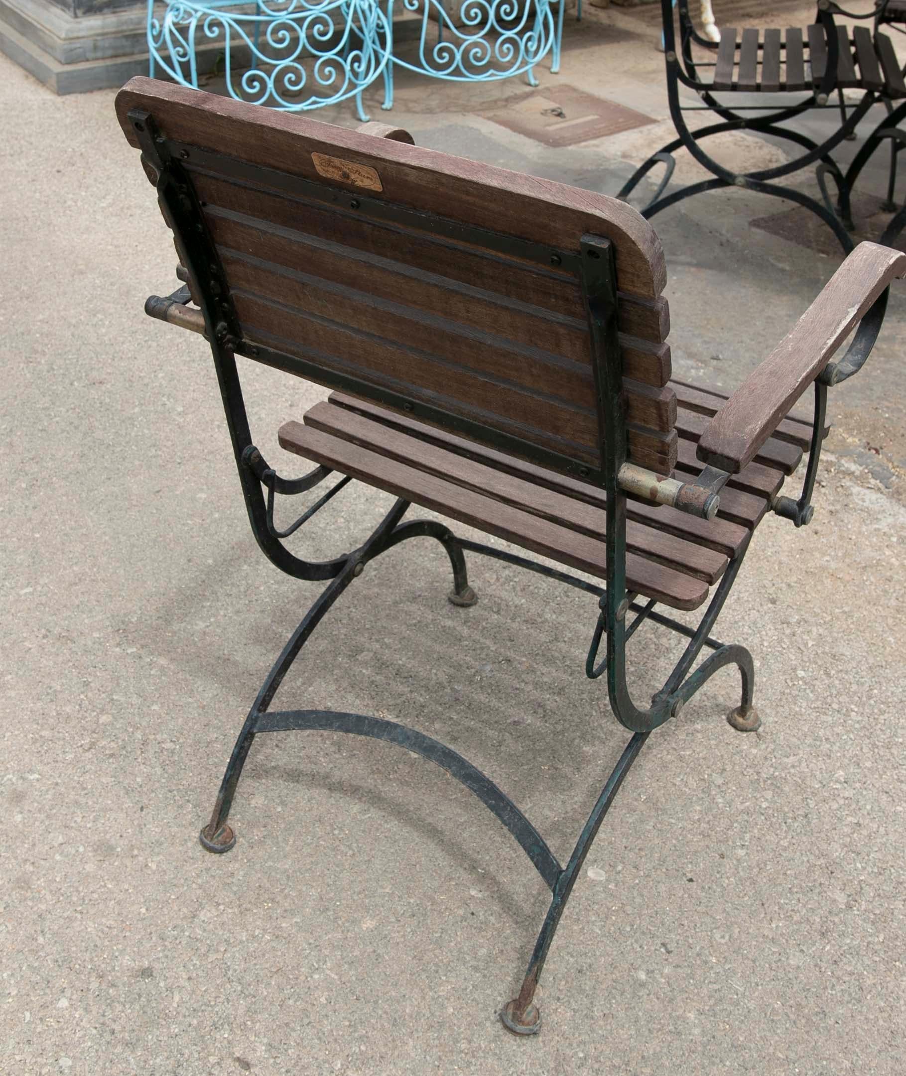 1980s Set Consisting of Table and Four Chairs in iron and wood For Sale 3