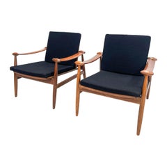 1980's Set of 2 FD133 Finn Juhl Easy Chairs for France & Son