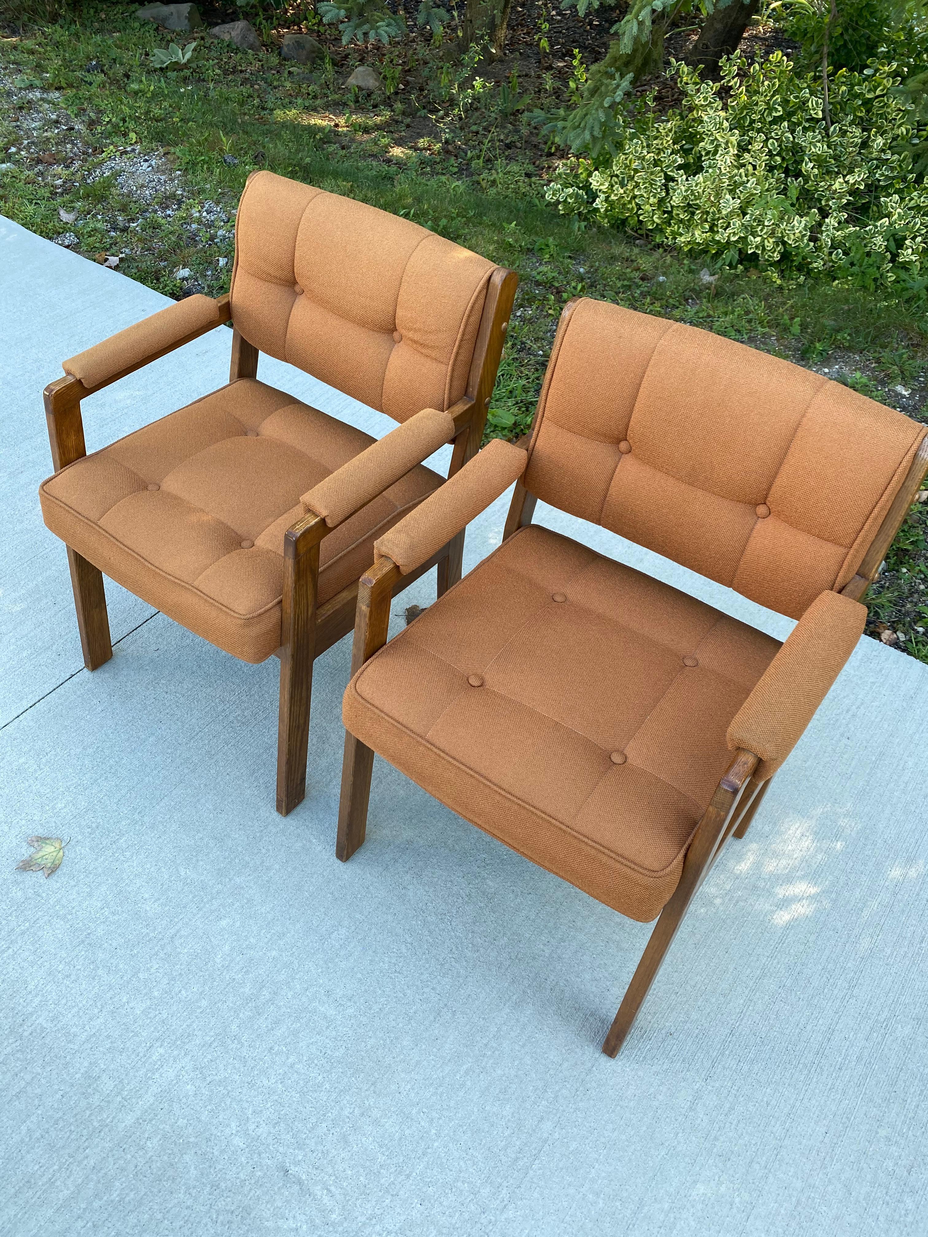 Fabric 1980s, Set of 2 Orange Mid-Century Modern Style Accent Chairs