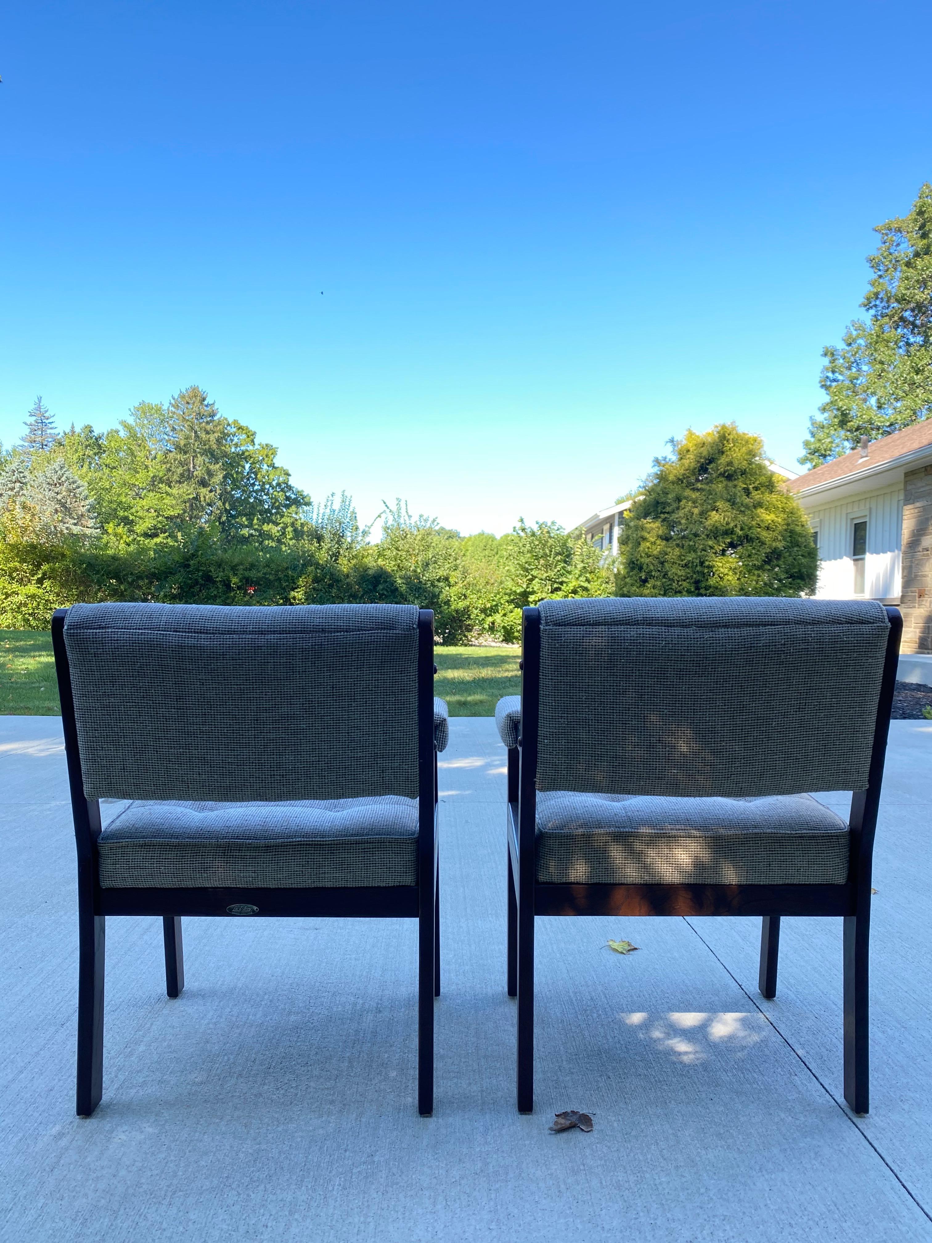 1980s Set of 2 White/Gray Mid-Century Modern Style Accent Chairs 6