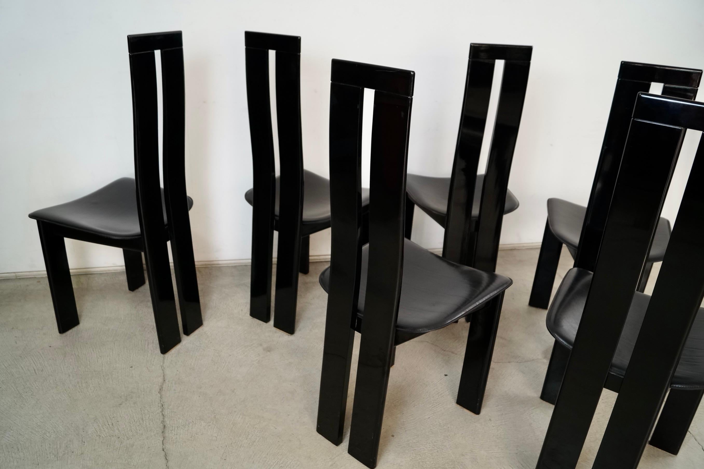 1980er Set von 6 postmodernen Pietro Costantini Esszimmerstühlen aus Lack und Leder im Angebot 13