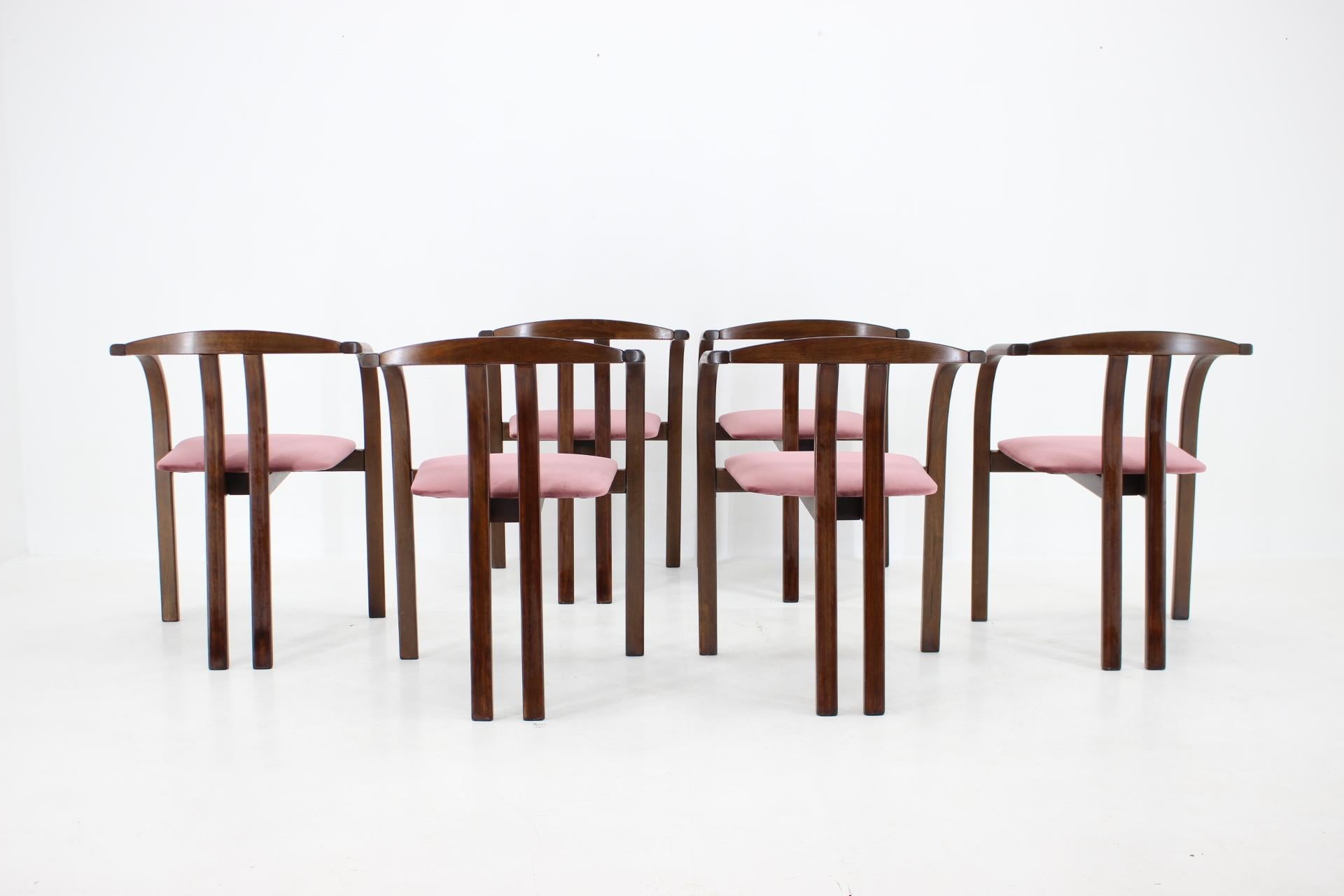 1980s Set of 6 Rare Dining/Side Chairs by TON In Good Condition For Sale In Praha, CZ