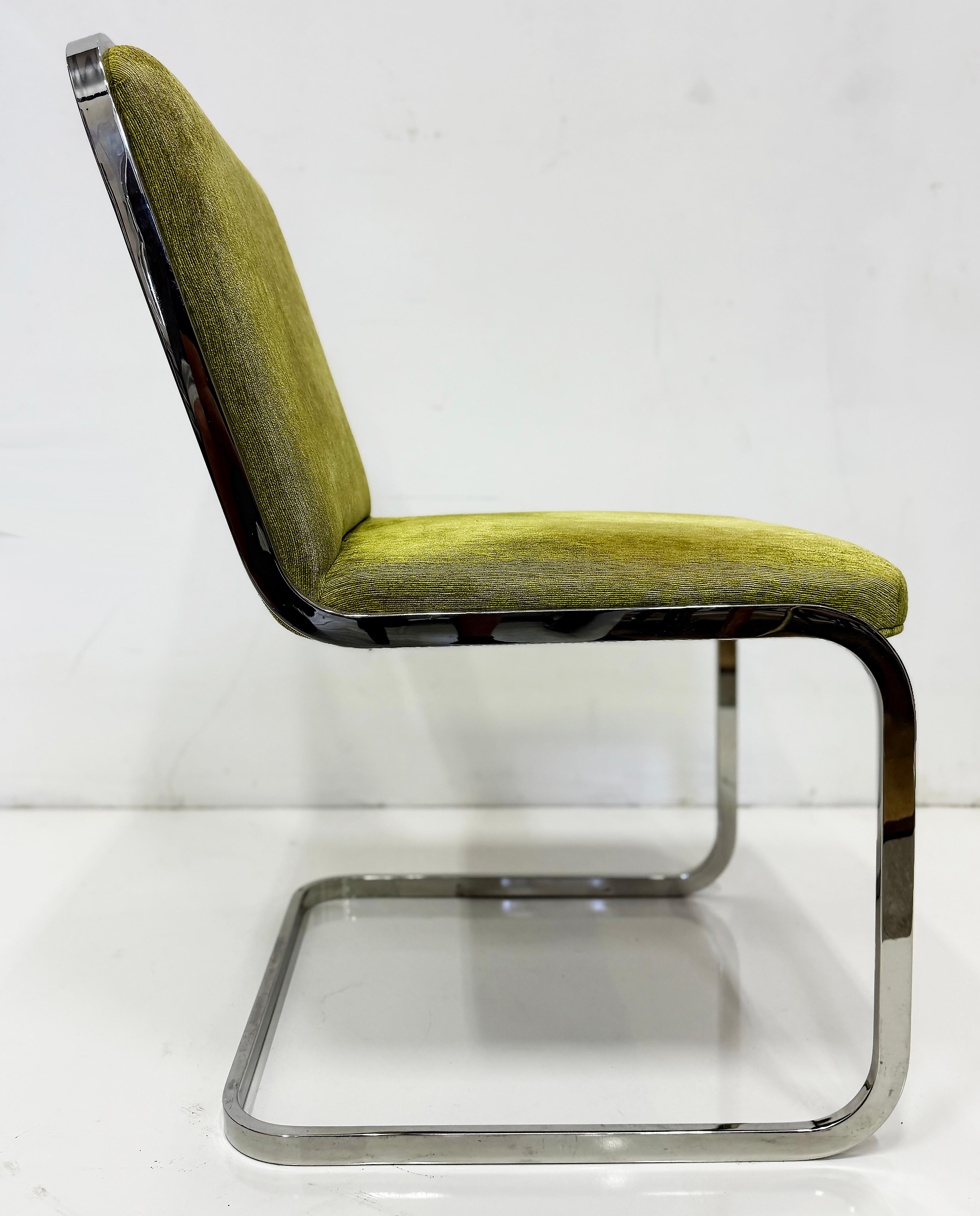 Juego de 8 sillas de comedor cantilever de acero cromado de los años 80, atribuido a Pace Furniture en venta 2