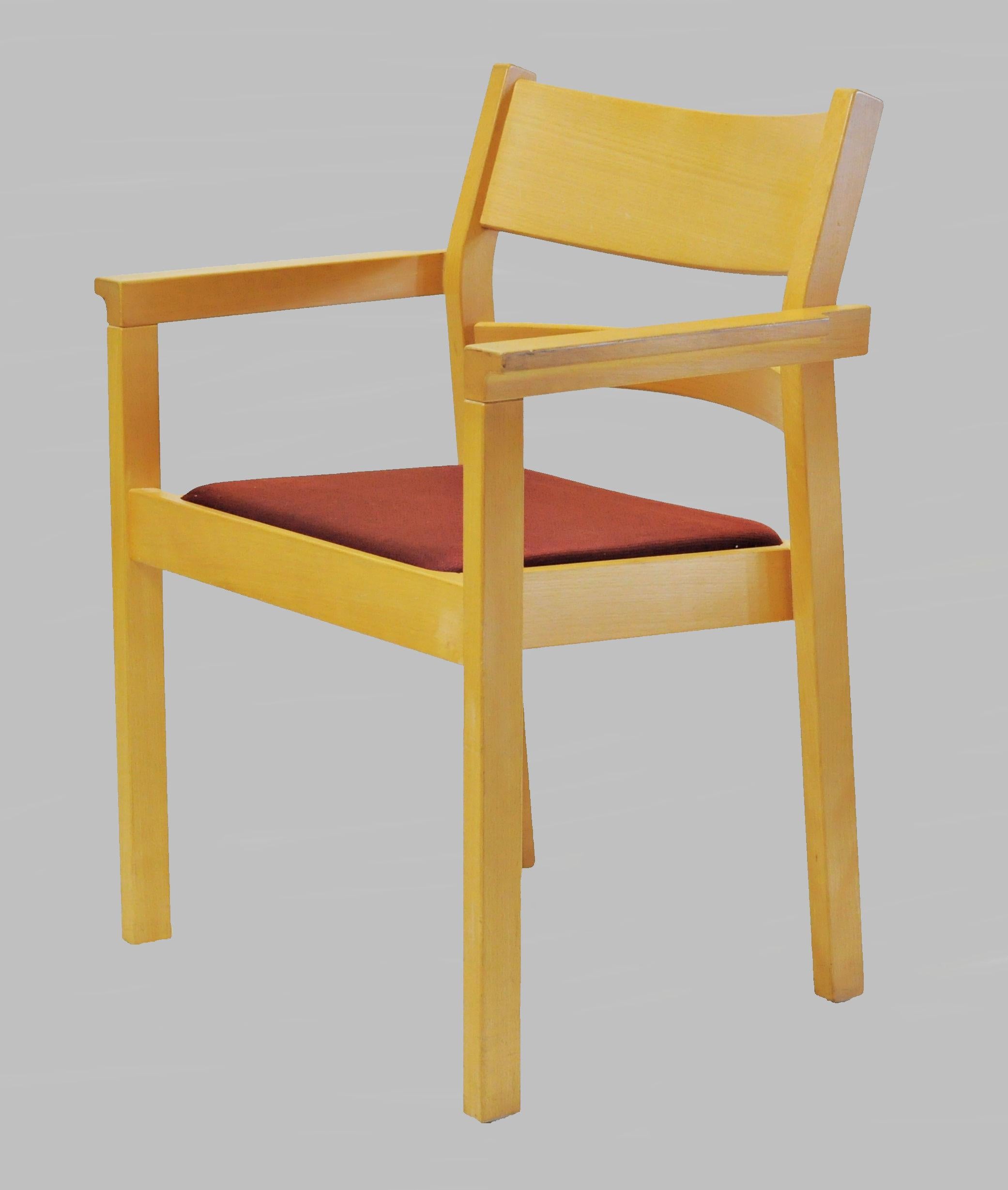 Scandinavo moderno Set di otto poltrone Hans J. Wegner Koldinghus in Beeche del 1980 in vendita