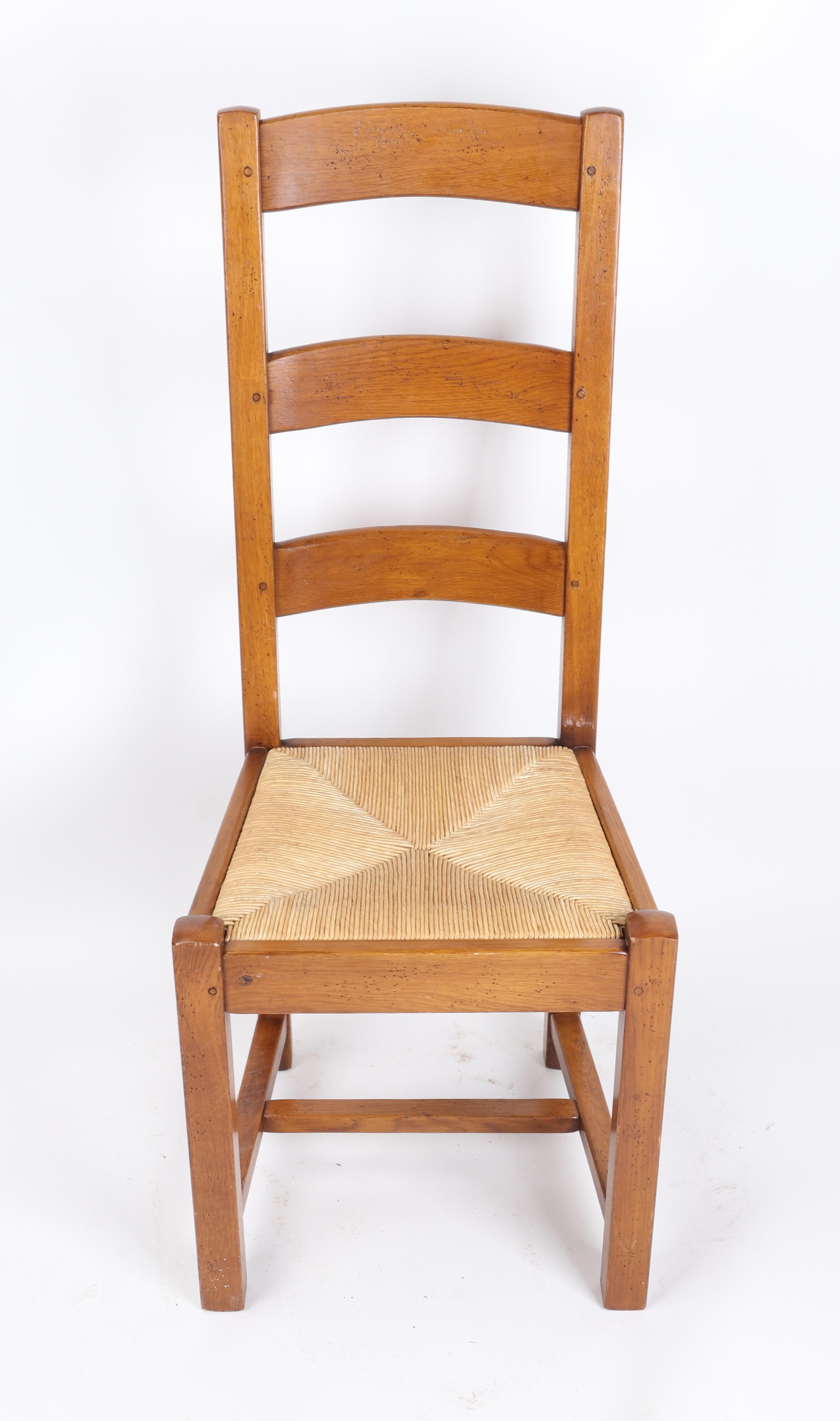 1980s Set of Eight Wooden Chairs with Rope Seat  For Sale 3