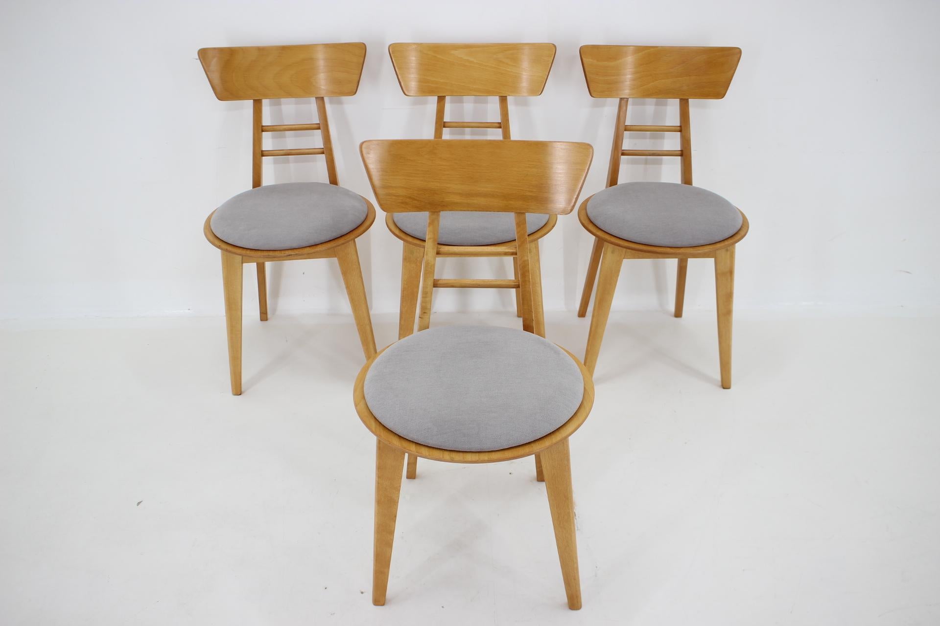 1980s Set of Four Dining Chairs by Ton, Czechoslovakia In Good Condition For Sale In Praha, CZ