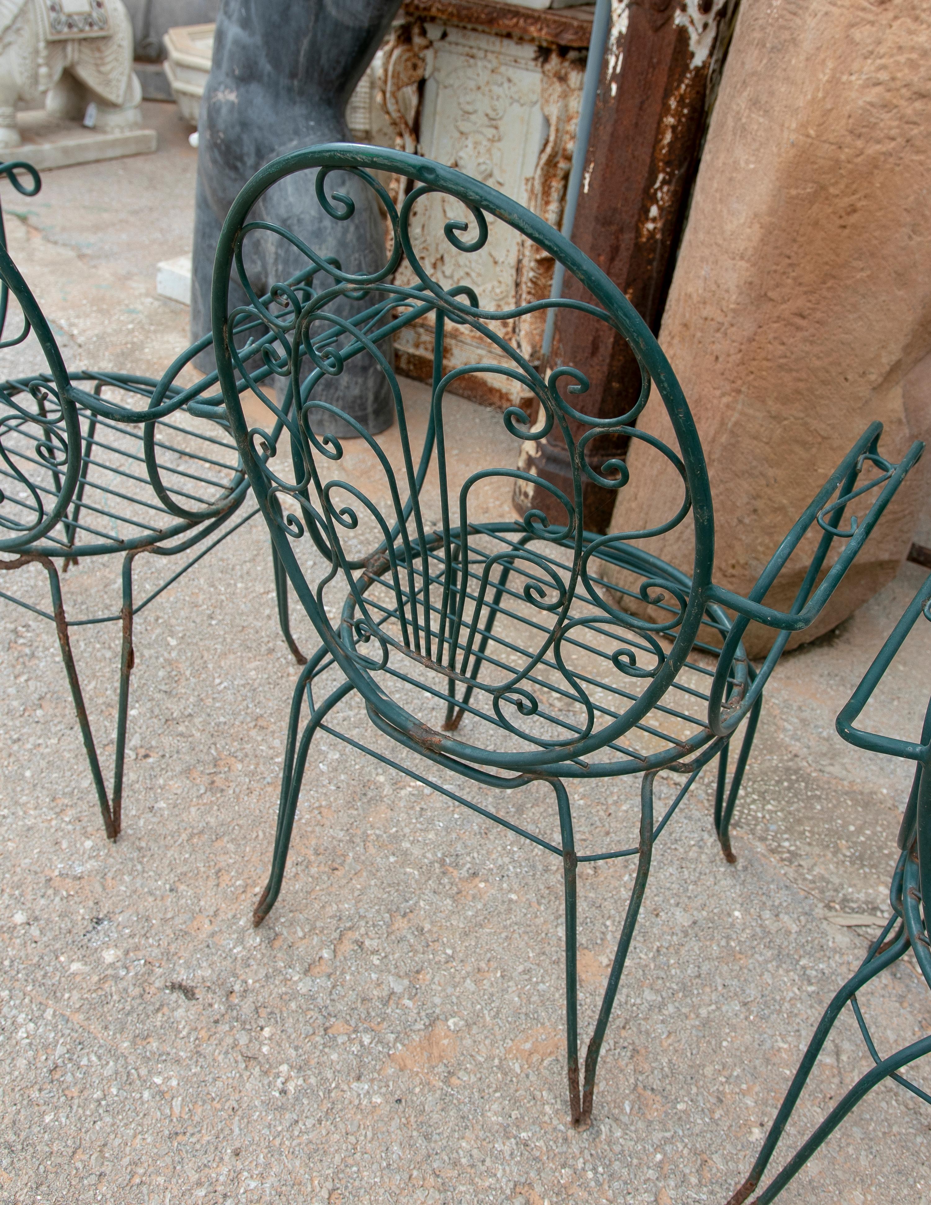 1980s Set of Four Green-Painted Iron Chairs  For Sale 6