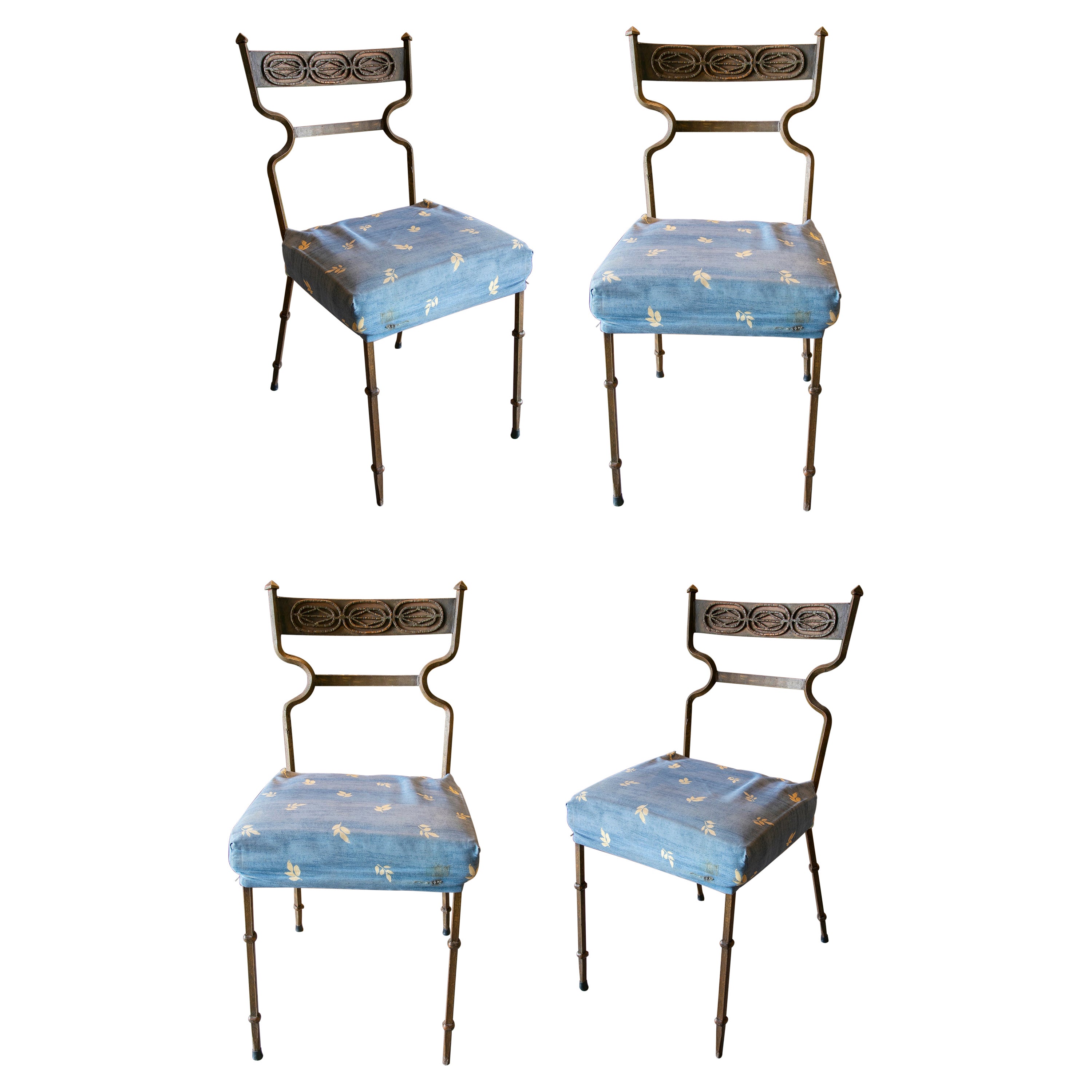 Ensemble de quatre chaises en fer des années 1980