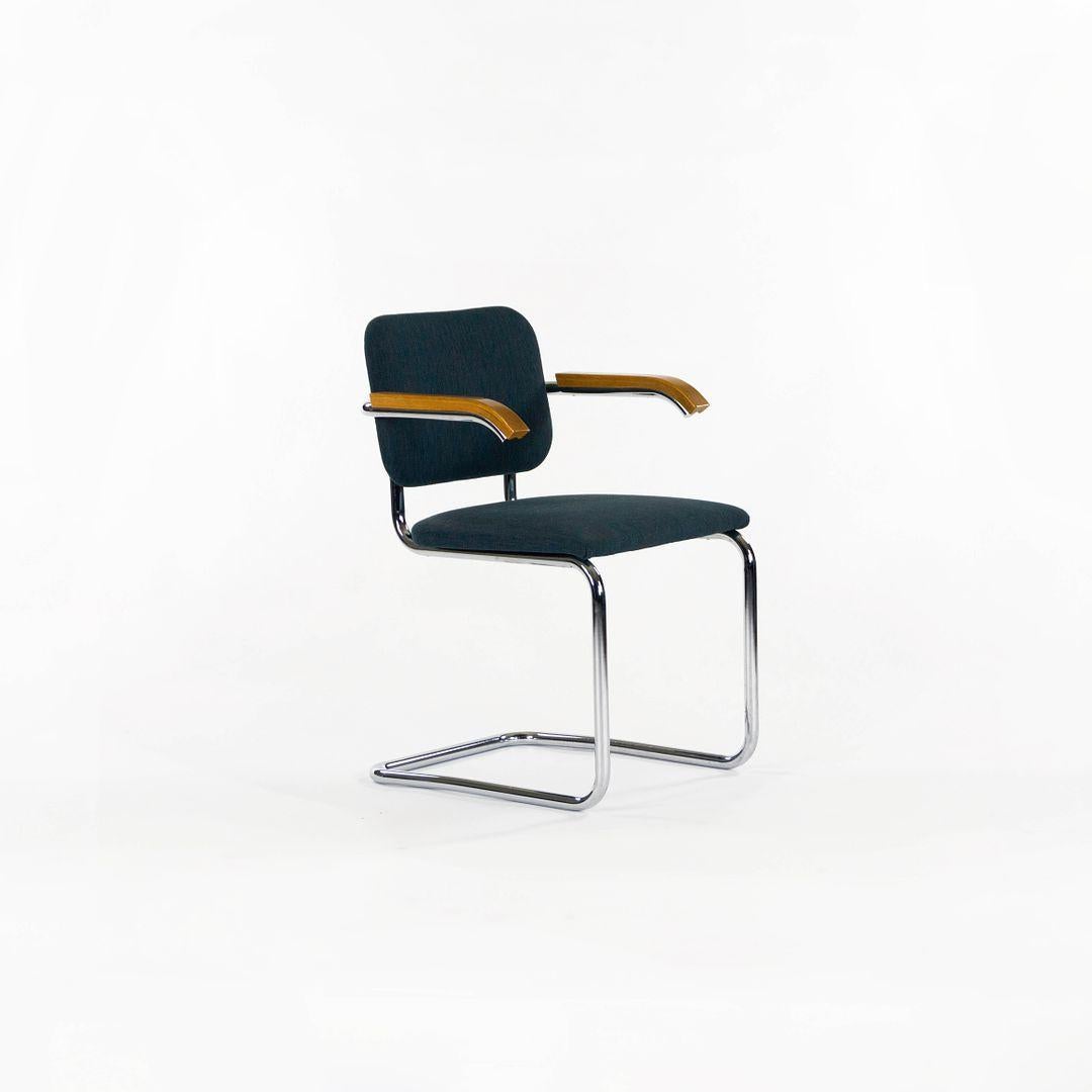 Set di quattro poltrone Marcel Breuer per Knoll B64 in tessuto verde degli anni '80 in vendita 2