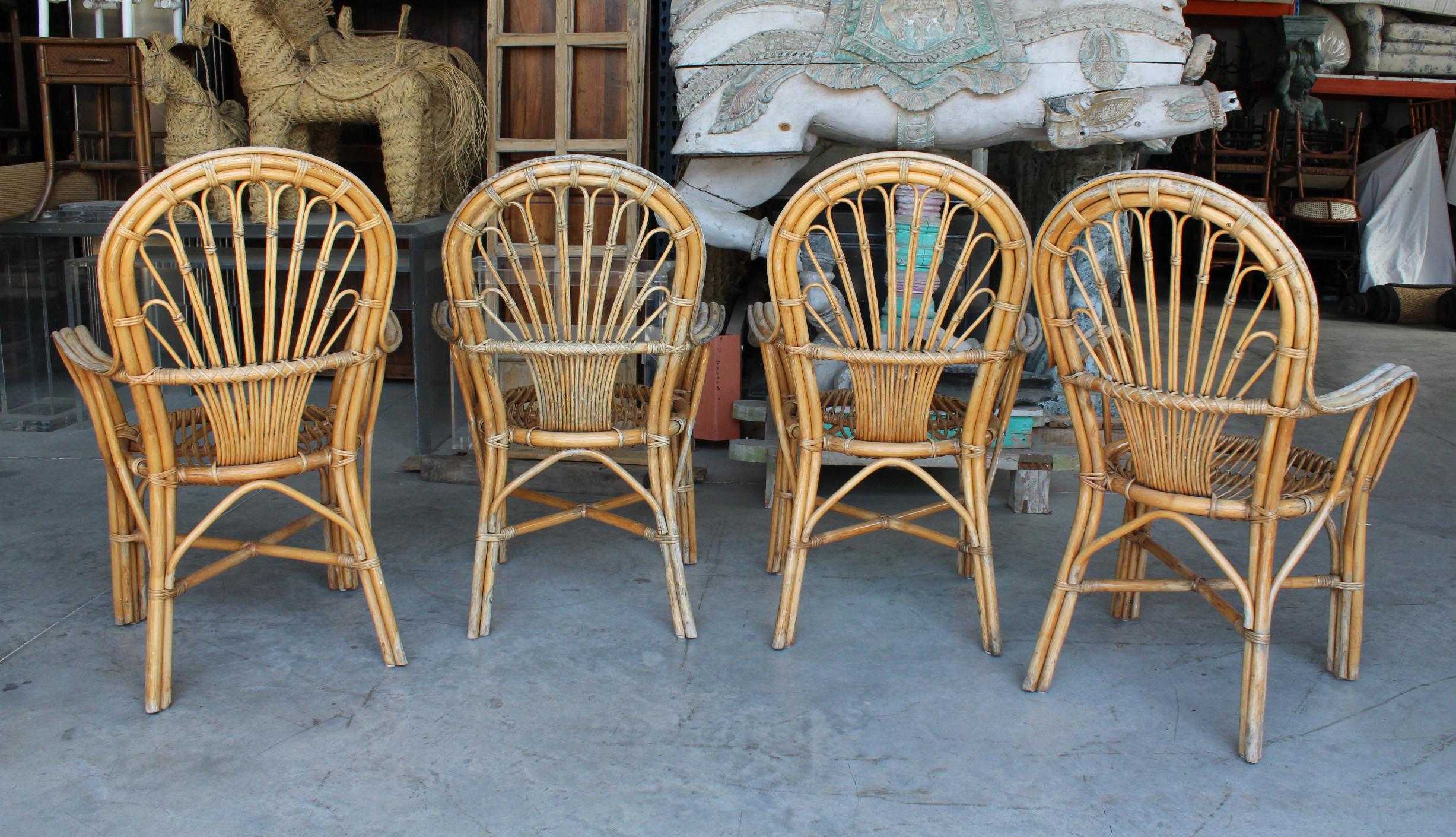 1980s Set of Four Spanish Bamboo and Wood Chairs In Good Condition For Sale In Marbella, ES