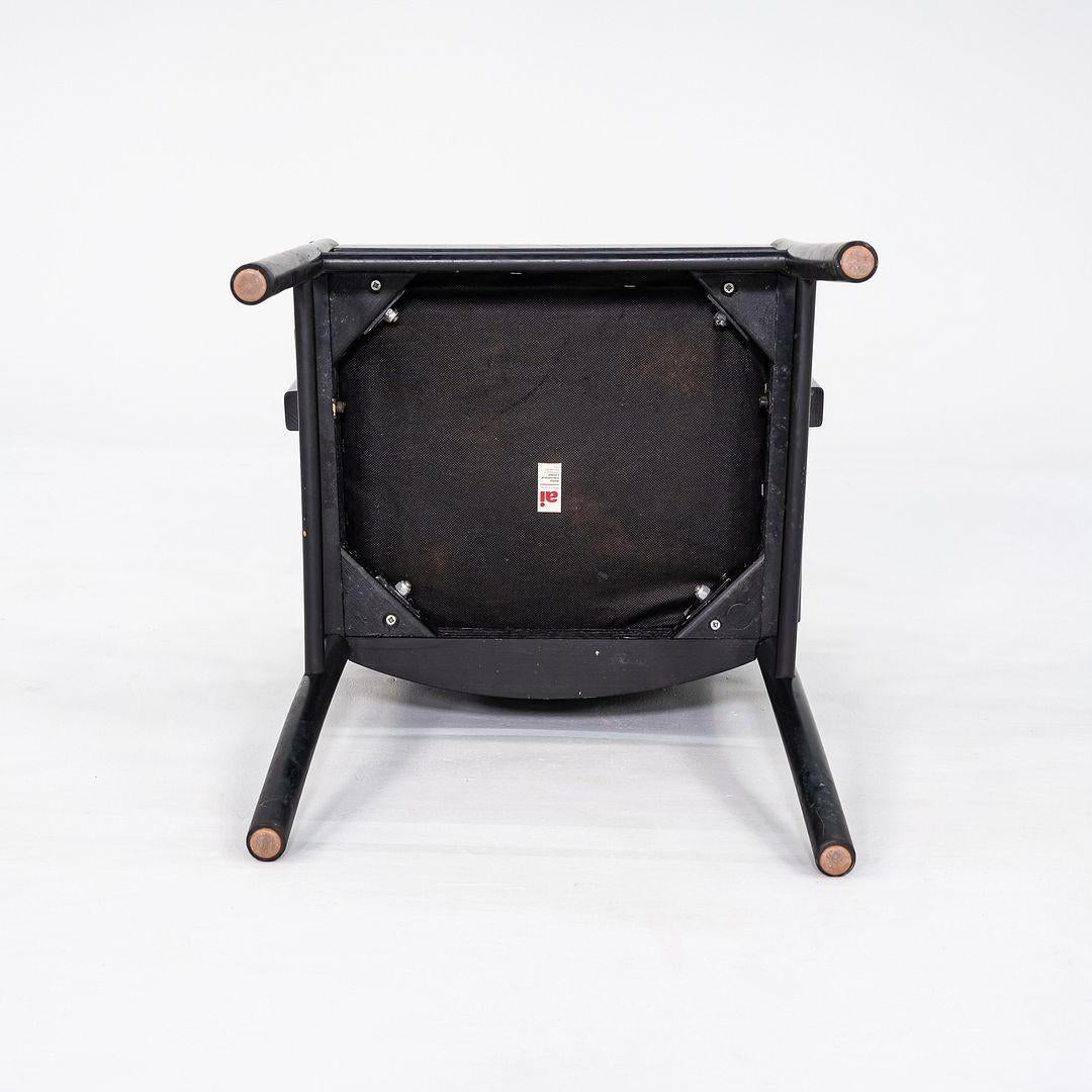 Ensemble de quatre fauteuils Werther Toffoloni pour Cassina/Atelier de salle à manger des années 1980 en vente 5