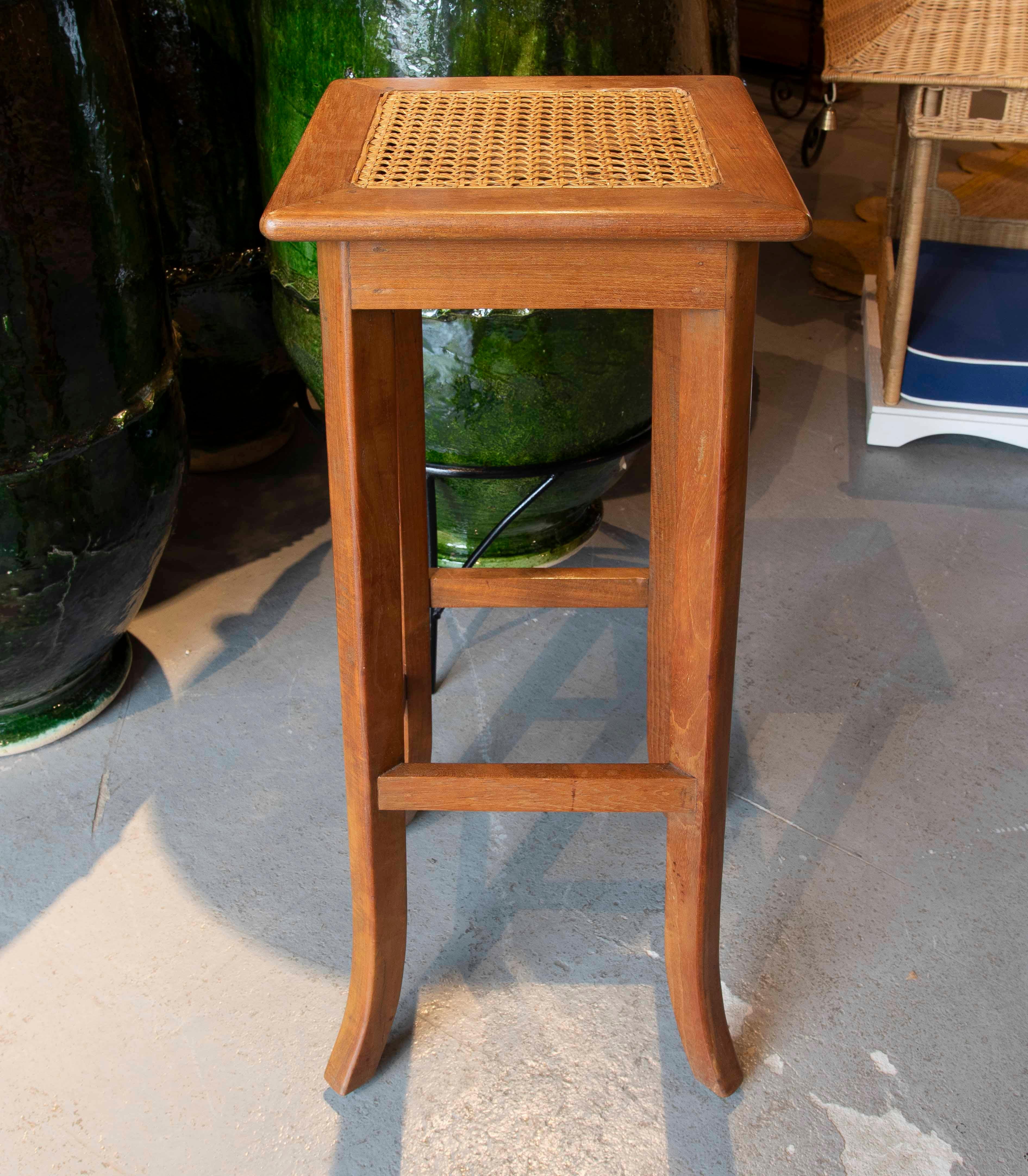 1980s Set of Four Wooden Stools with Wicker Seats For Sale 1