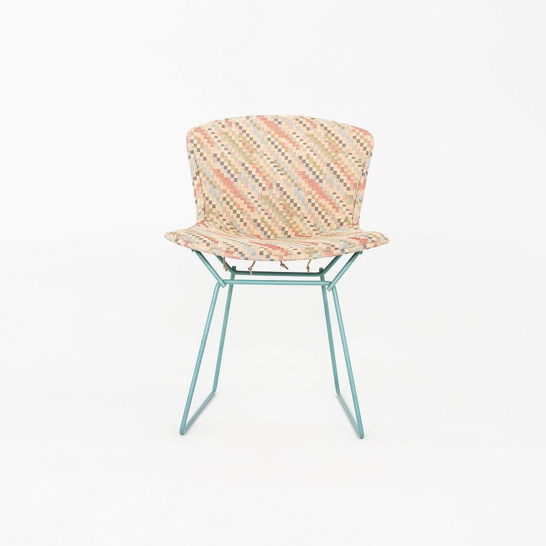 Moderno Set di sei sedie da pranzo degli anni '80 di Harry Bertoia per Knoll con cuscini interi in vendita