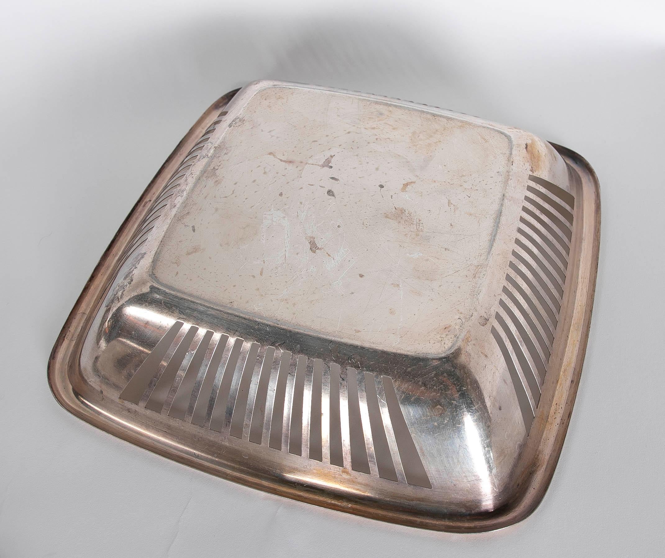 1980s Set of Three Square Silver Plated Metal Trays For Sale 8