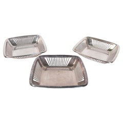 Vintage 1980s Set of Three Square Silver Plated Metal Trays