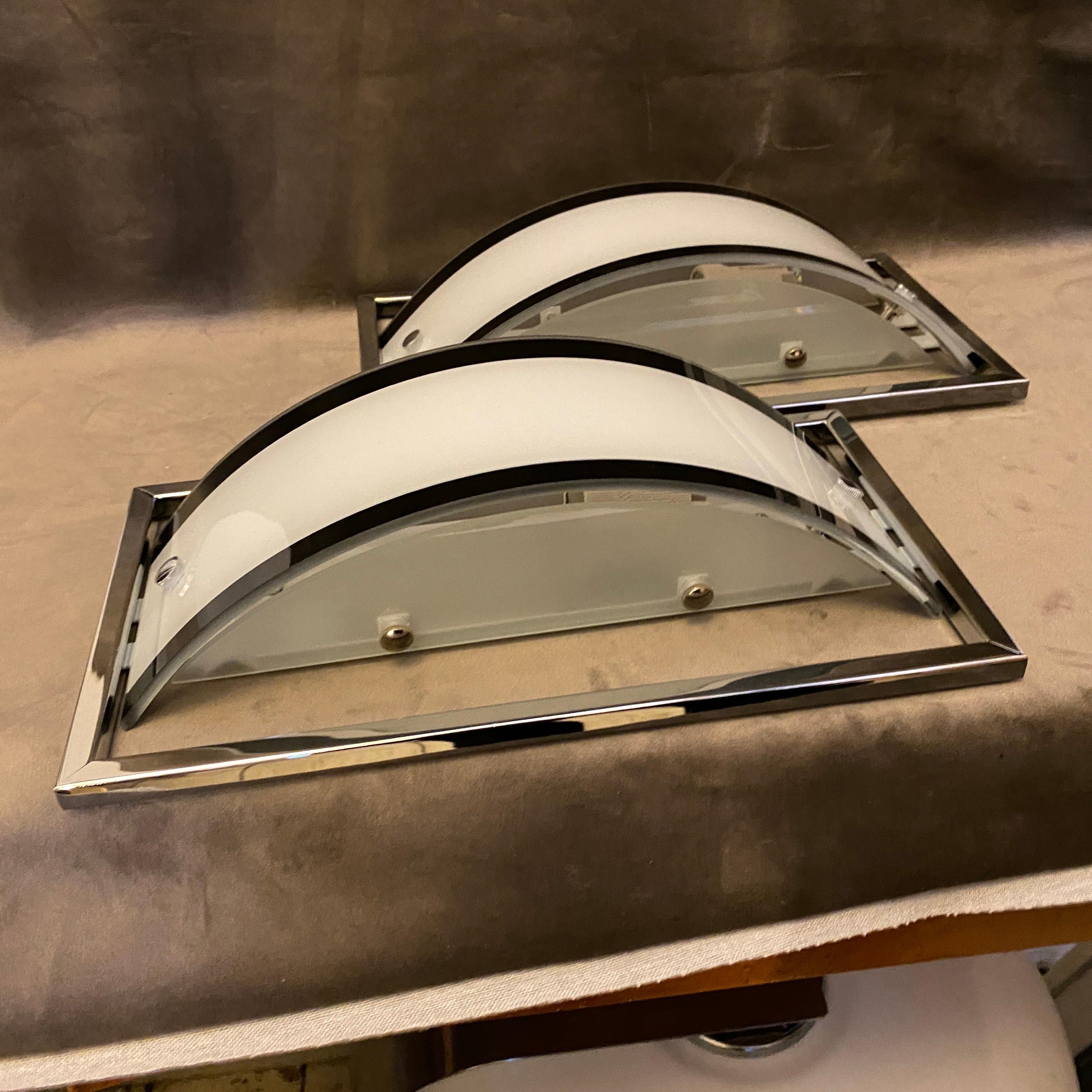 1980s Set of Two Modernist Black and White Glass and Chrome Italian Wall Sconces 2