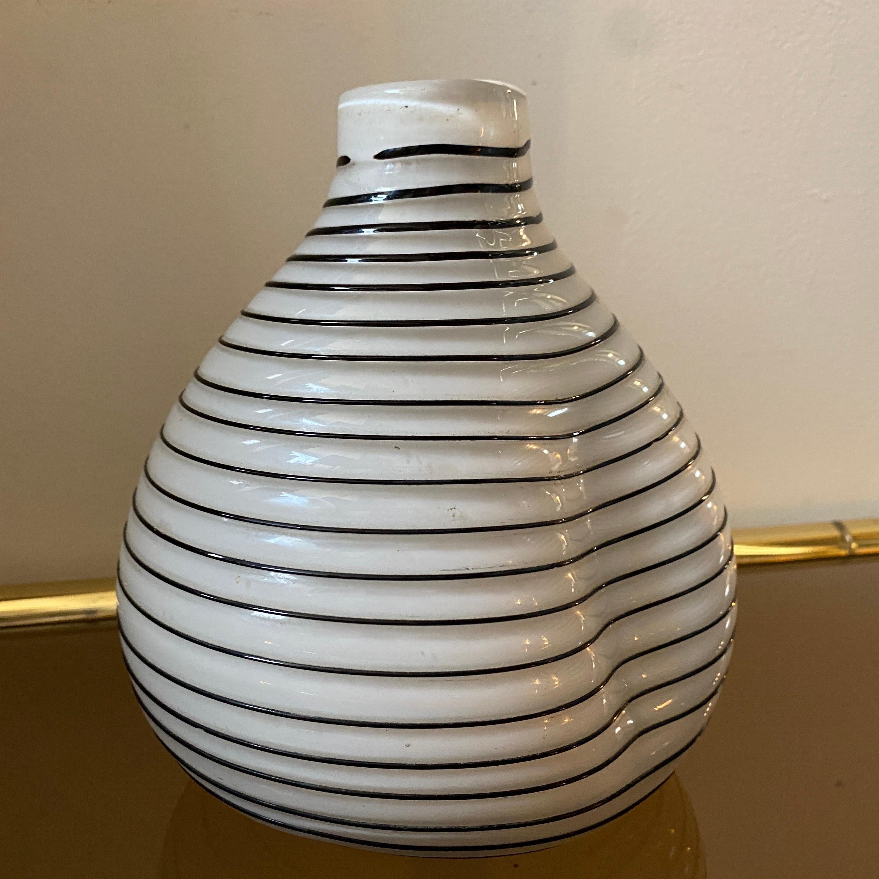 1980s Set of Two Modernist White and Black Stripes Murano Glass Vases 1