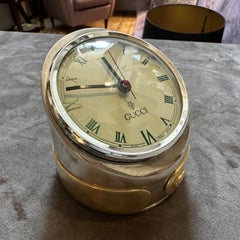 Orologio da tavolo anni '80 in ottone e placcato argento di Gucci